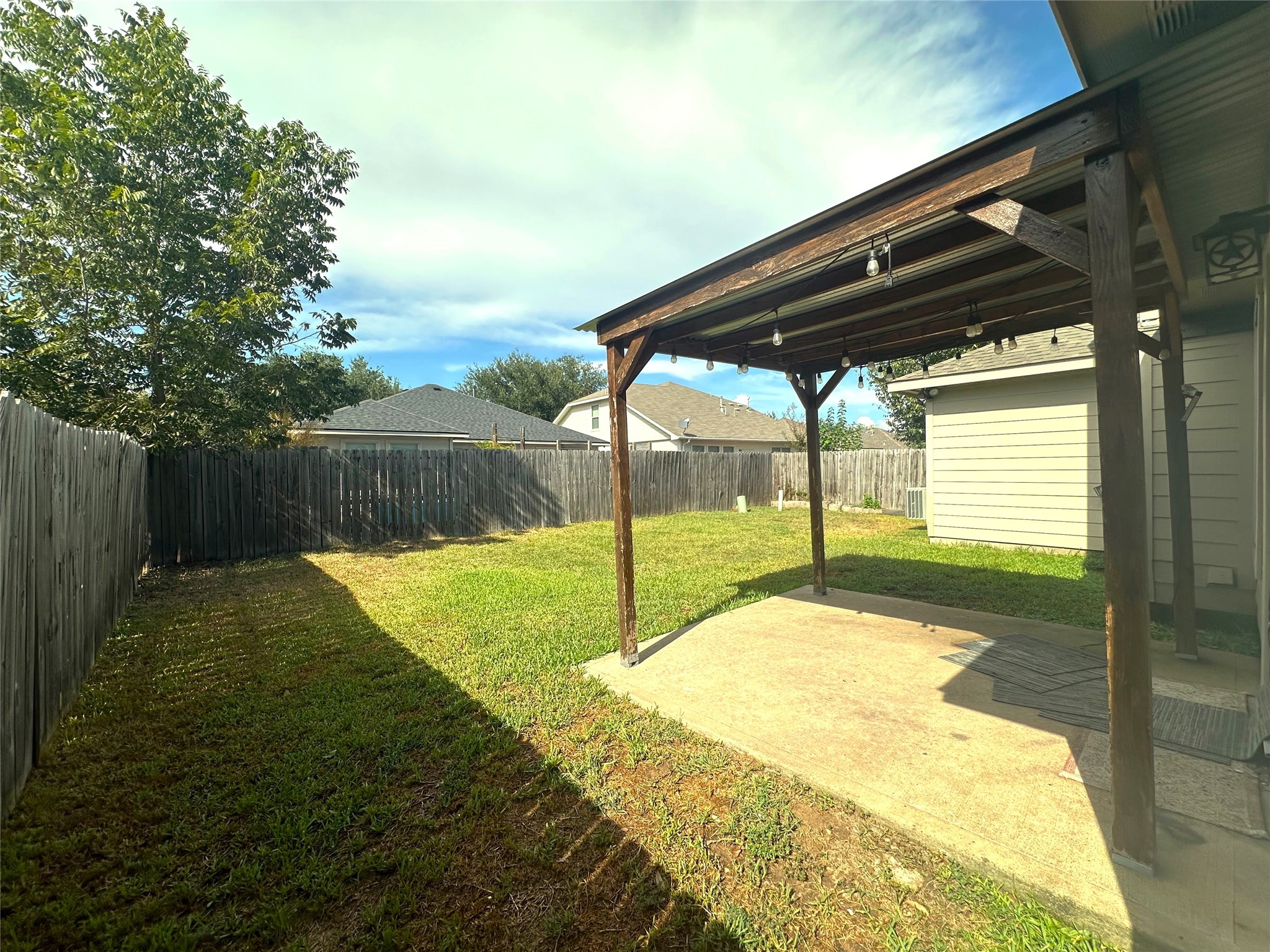 19630 Ballina Meadows Drive Property Photo 4