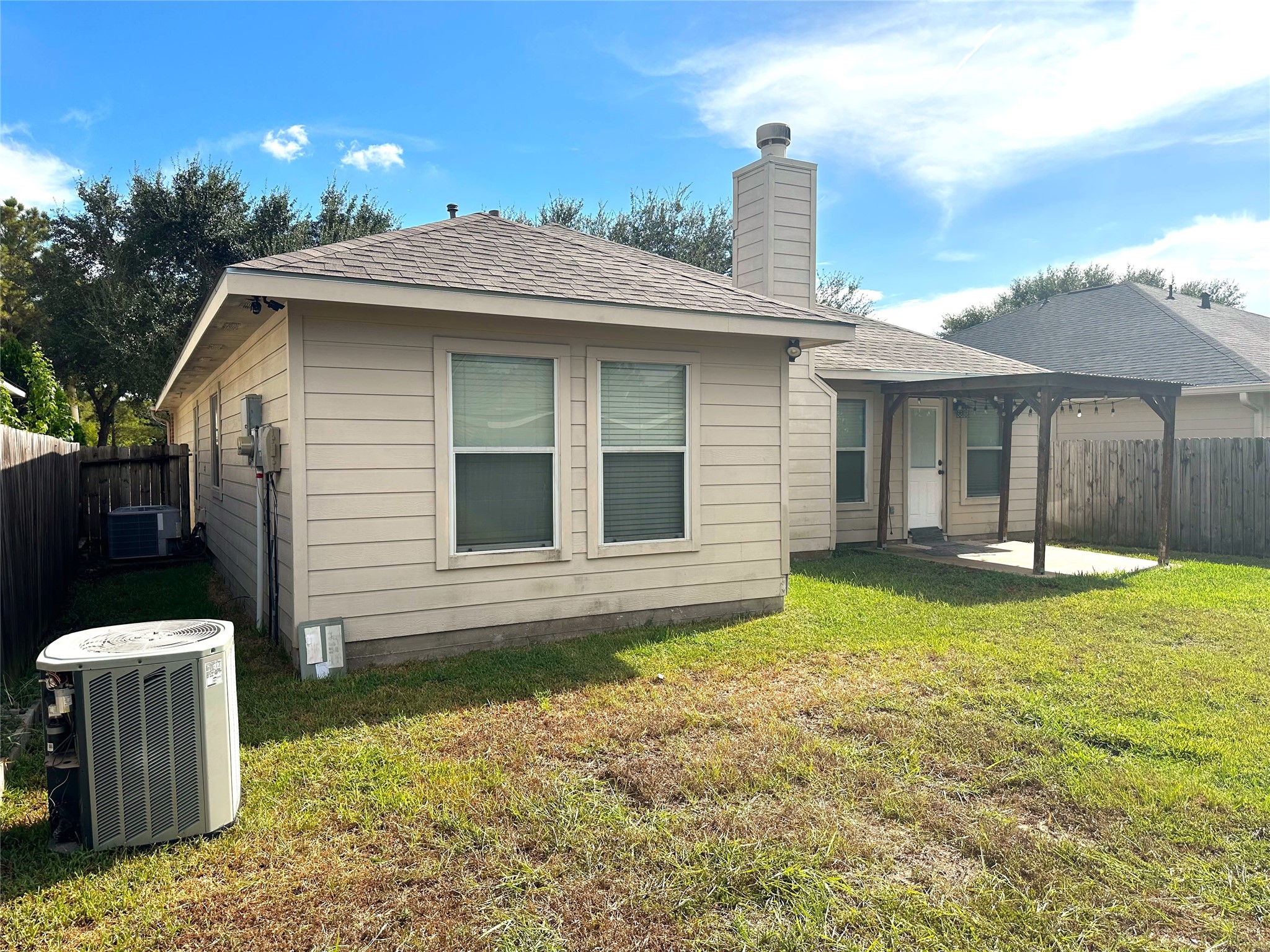 19630 Ballina Meadows Drive Property Photo 5