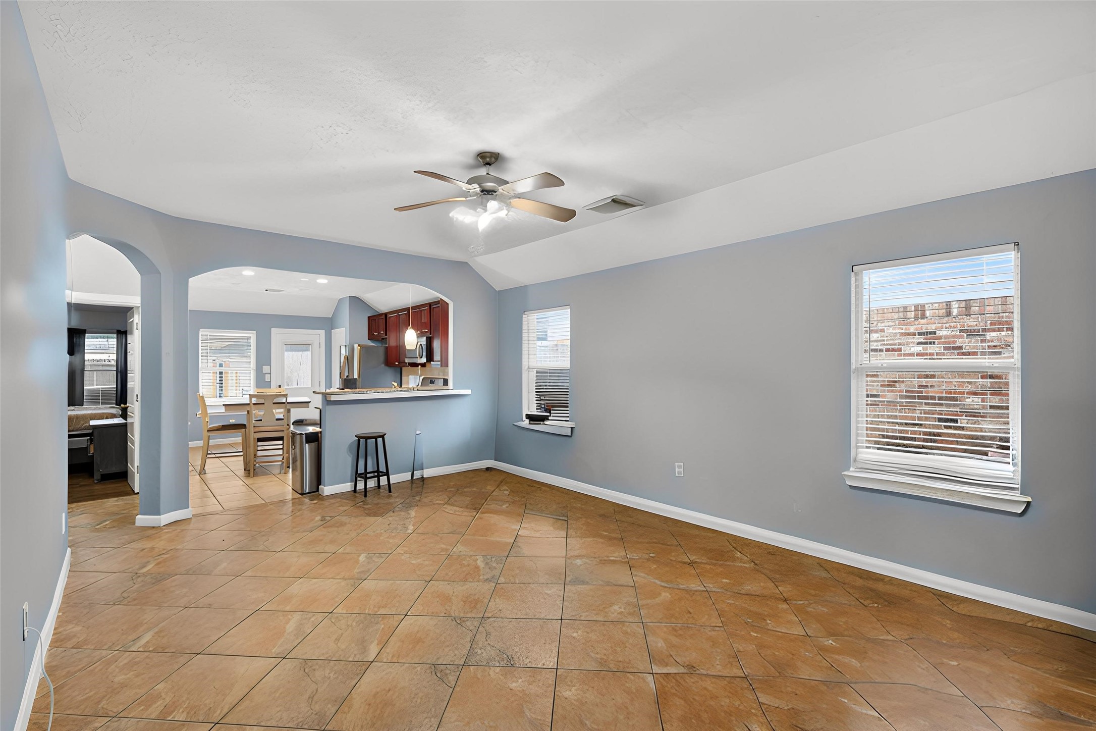1414 Merryglen Court Property Photo 7
