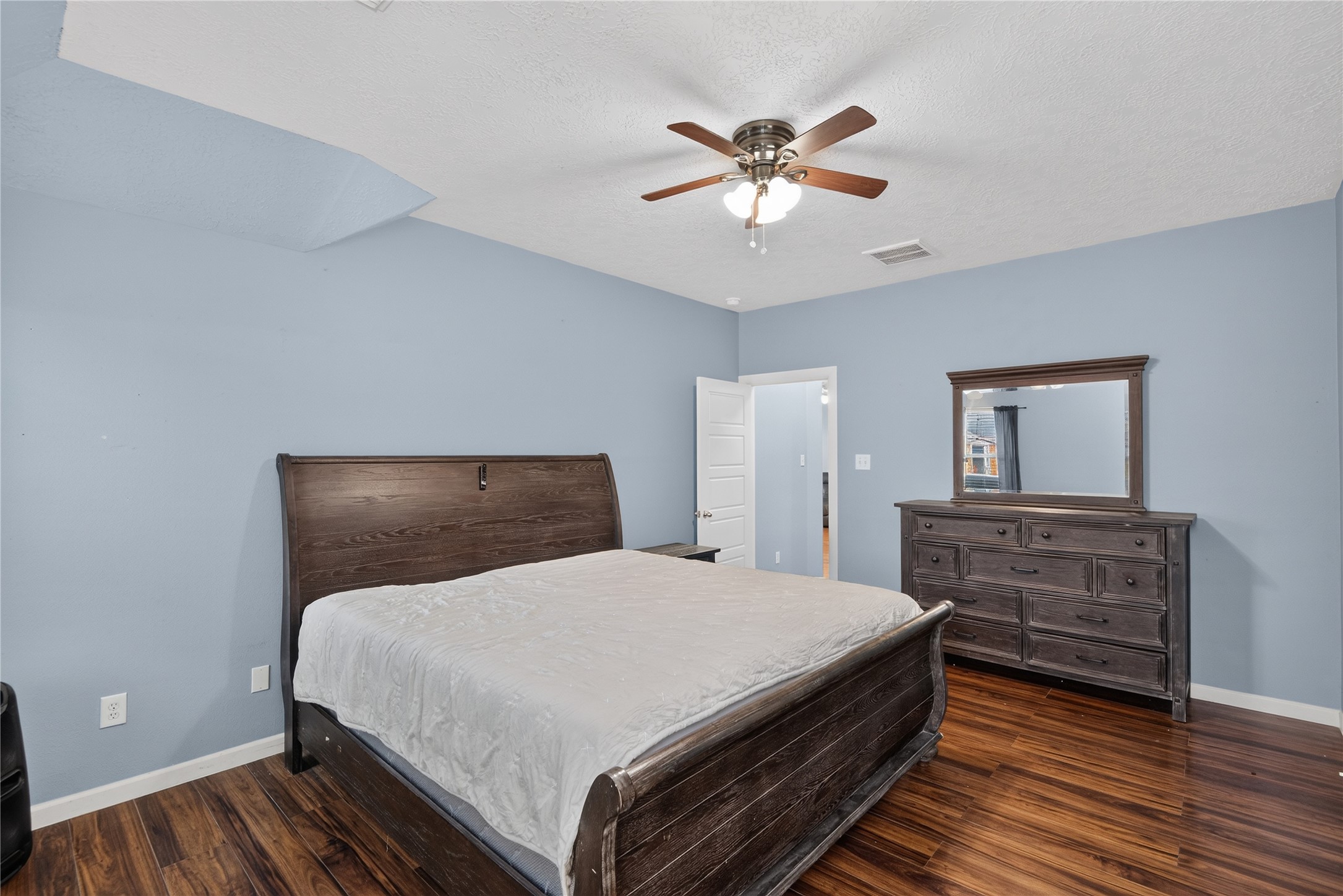 1414 Merryglen Court Property Photo 11