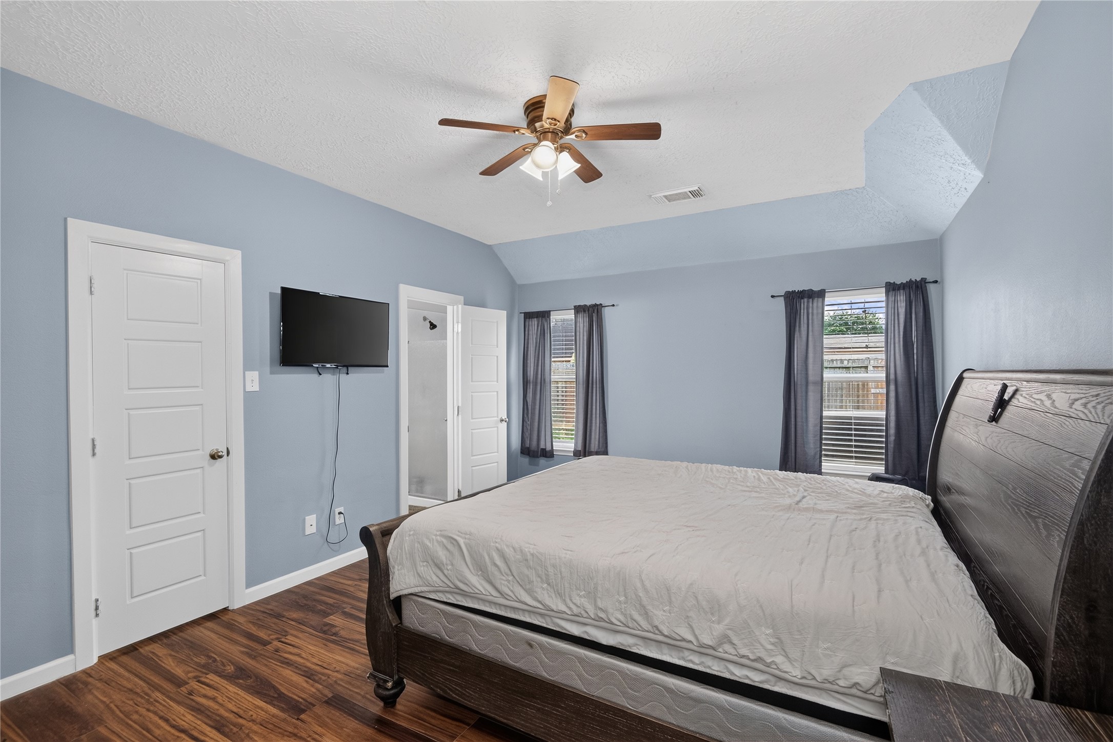 1414 Merryglen Court Property Photo 12