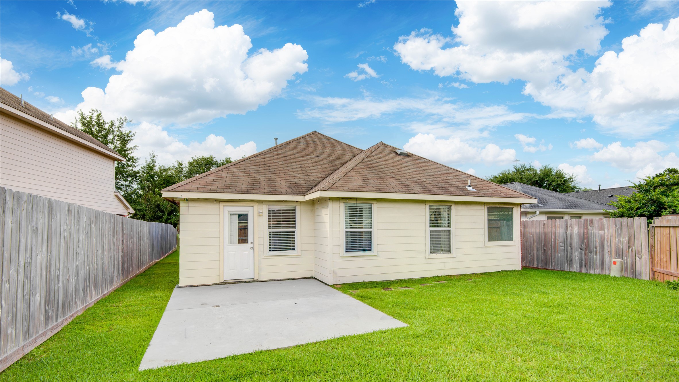 1414 Merryglen Court Property Photo 20