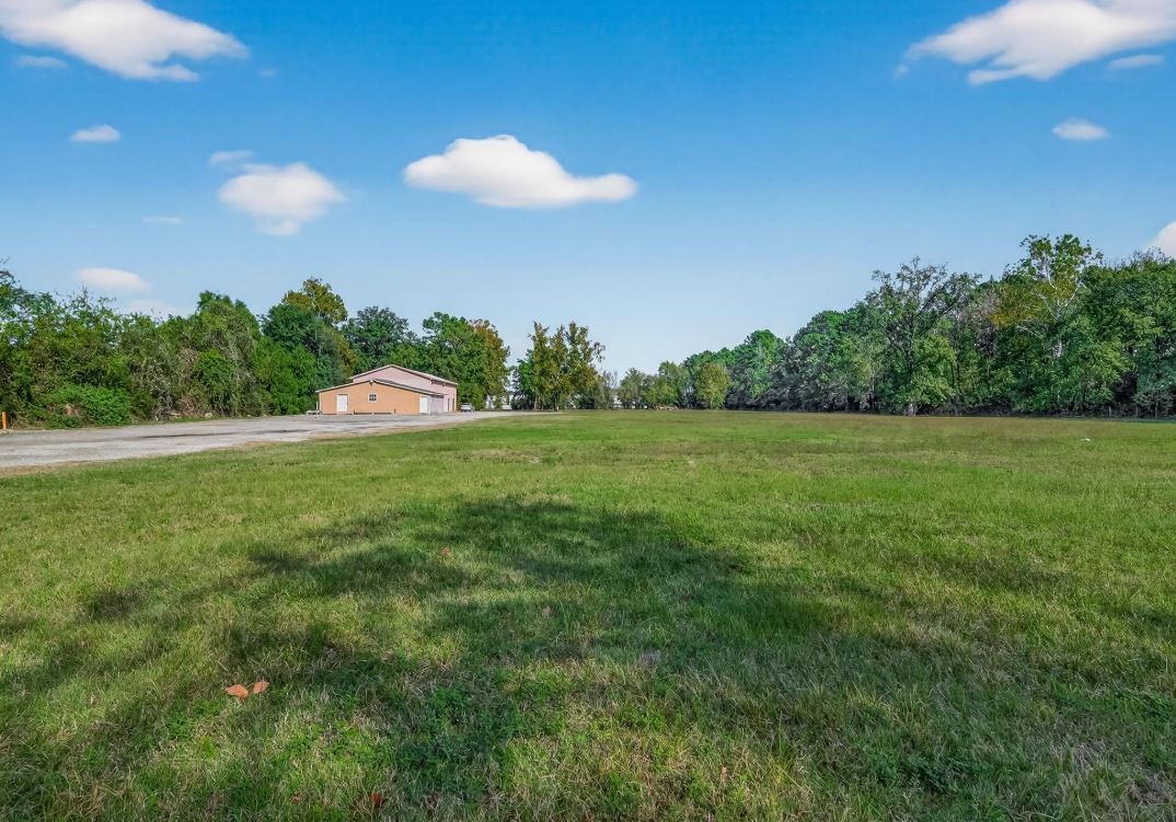 1416 Gears Road Property Photo 3