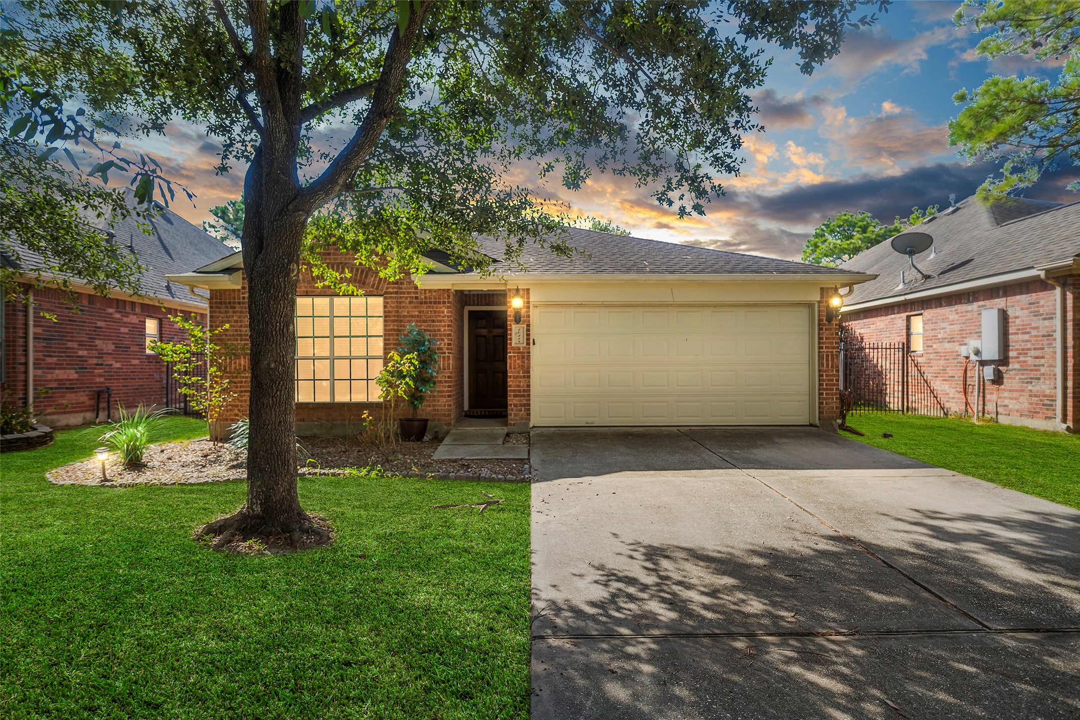 10318 Lyndon Meadows Drive Property Photo 1