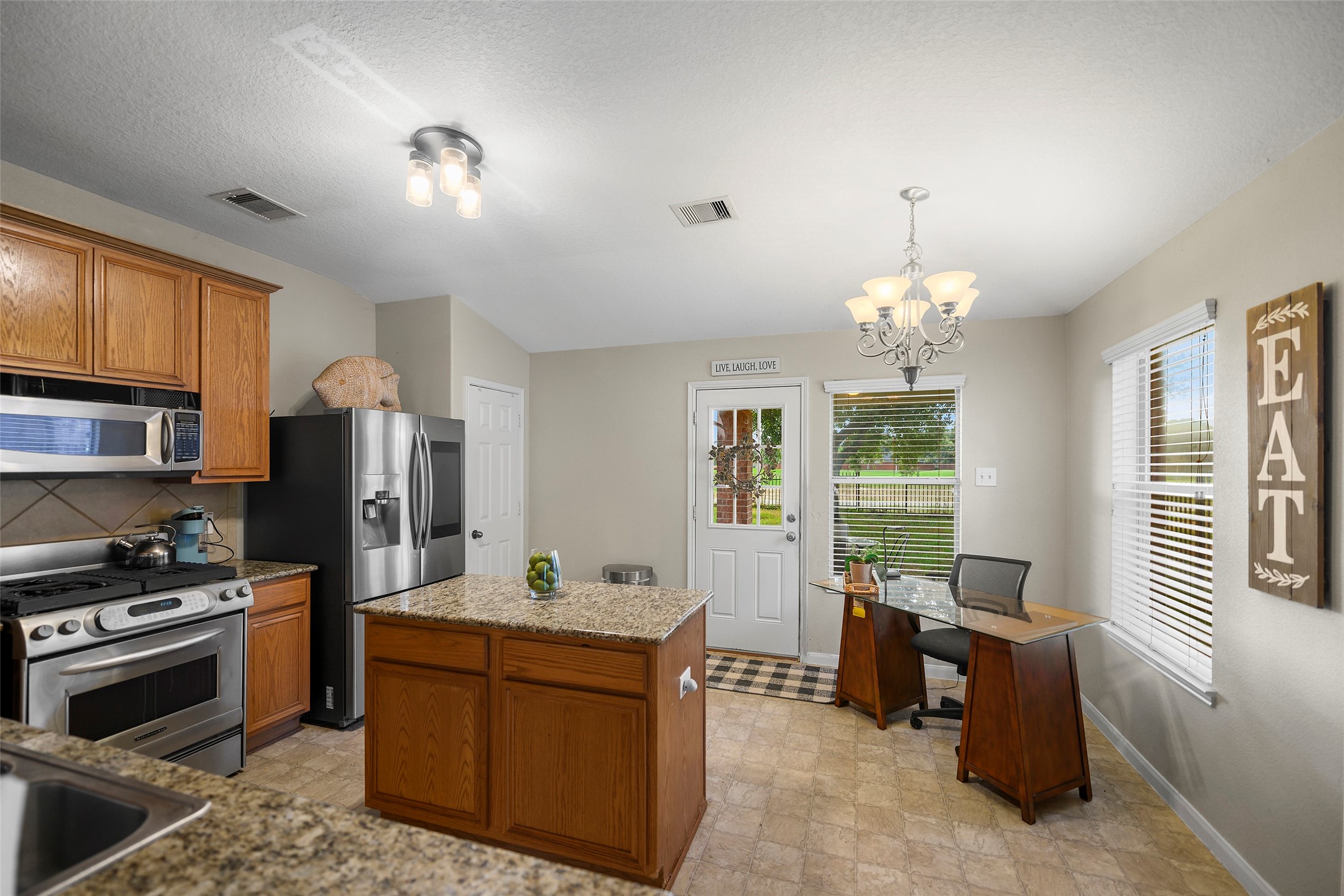 10318 Lyndon Meadows Drive Property Photo 13