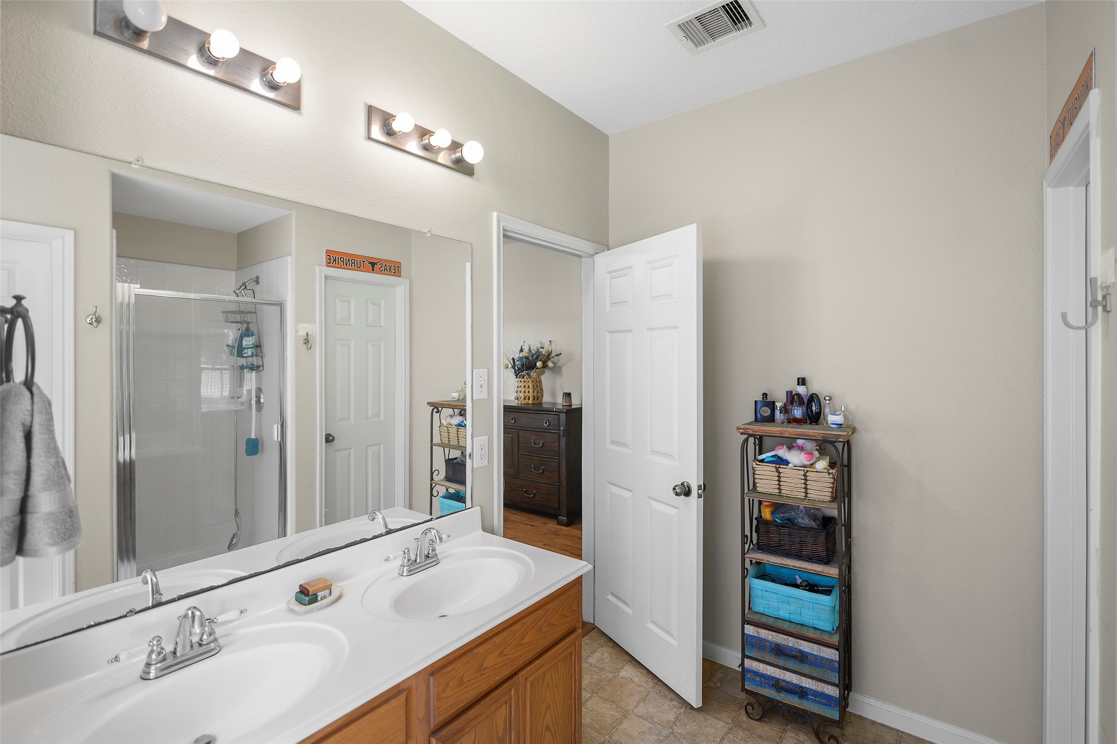 10318 Lyndon Meadows Drive Property Photo 18