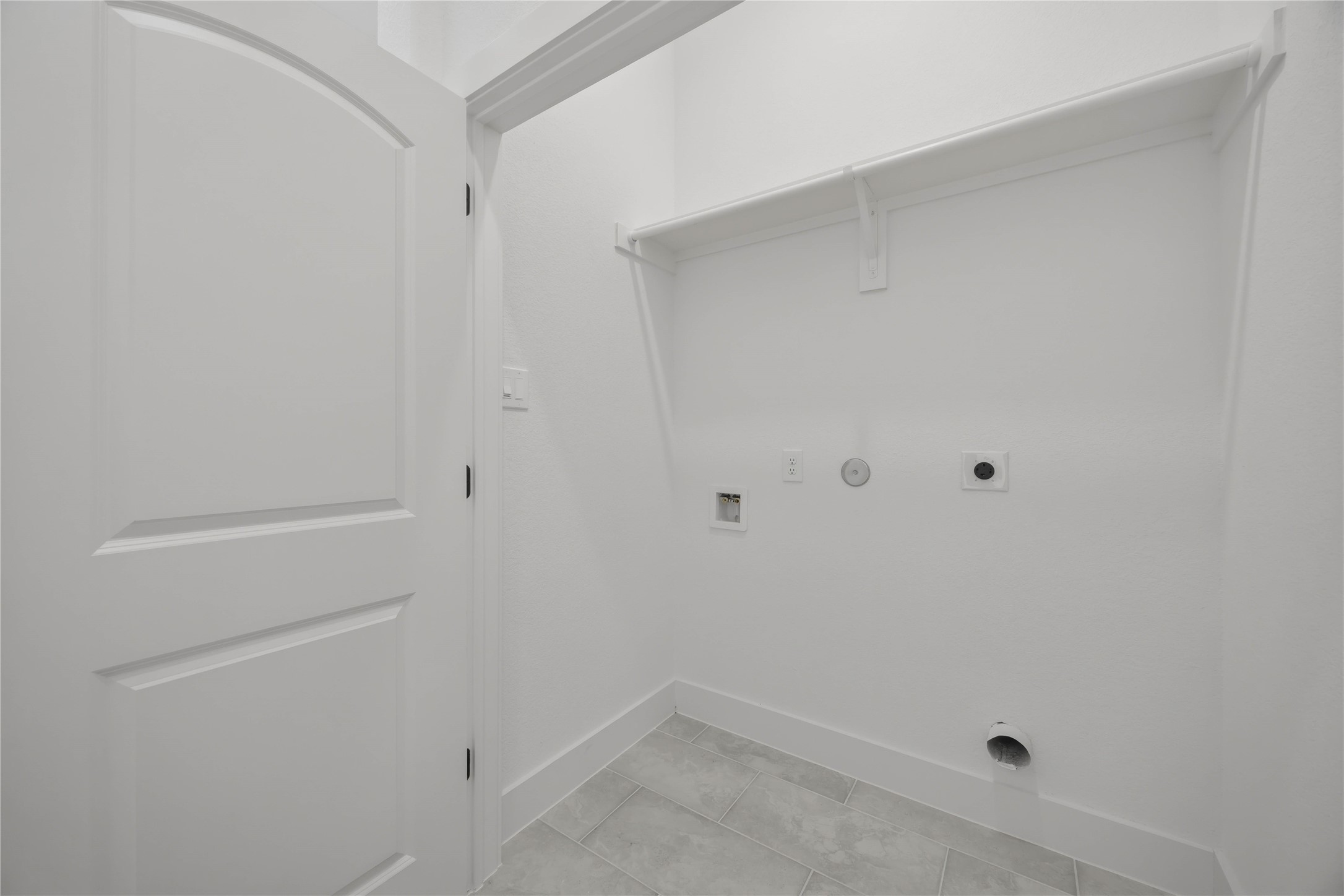 7900 Bowen Street A Property Photo 11