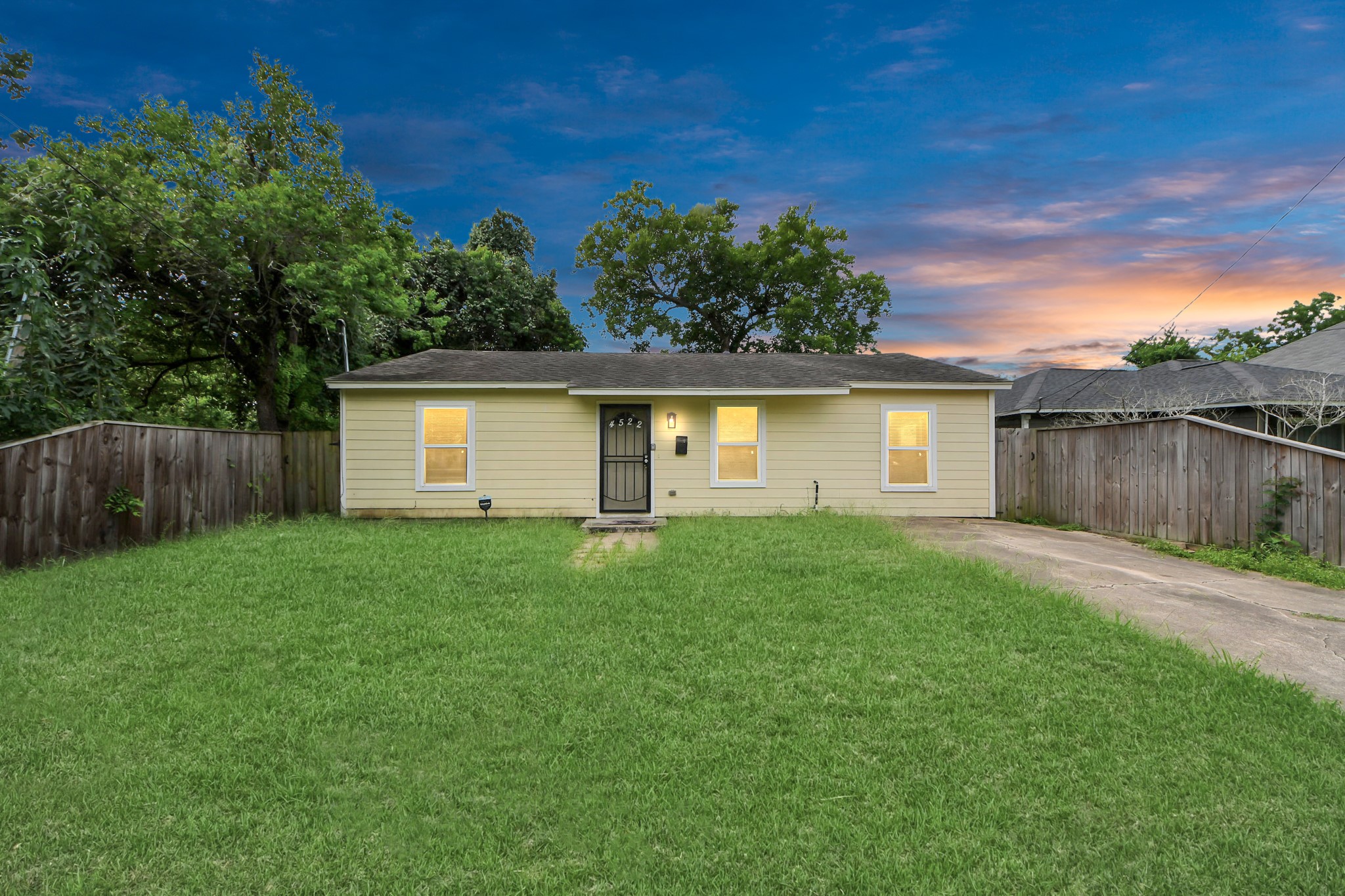 4522 Larkspur Street Property Photo 1