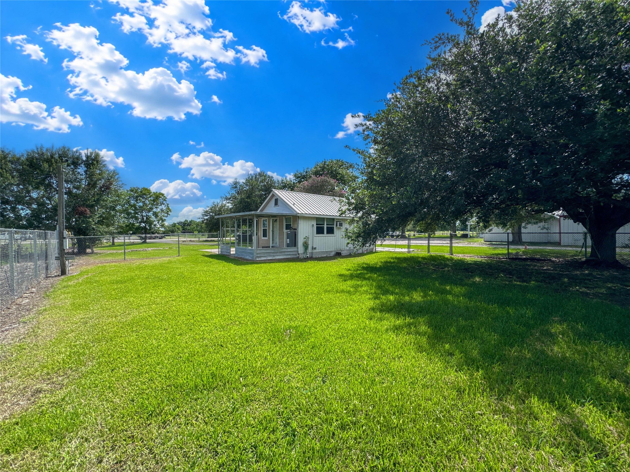 18027 W Clover Lane Property Photo 7