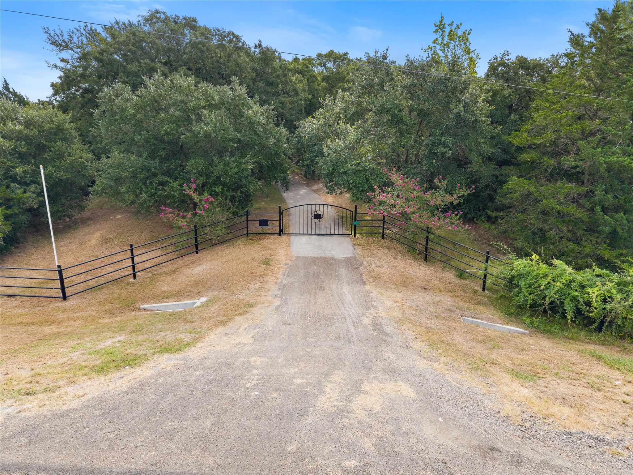 21105 Fm 159 Property Photo 1