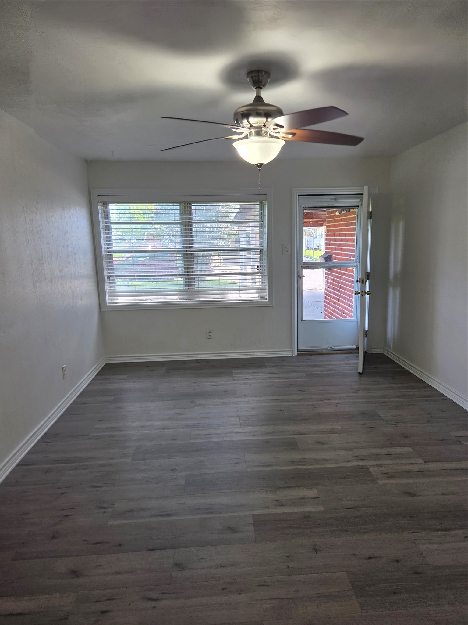 322 Elaine Street Property Photo 6
