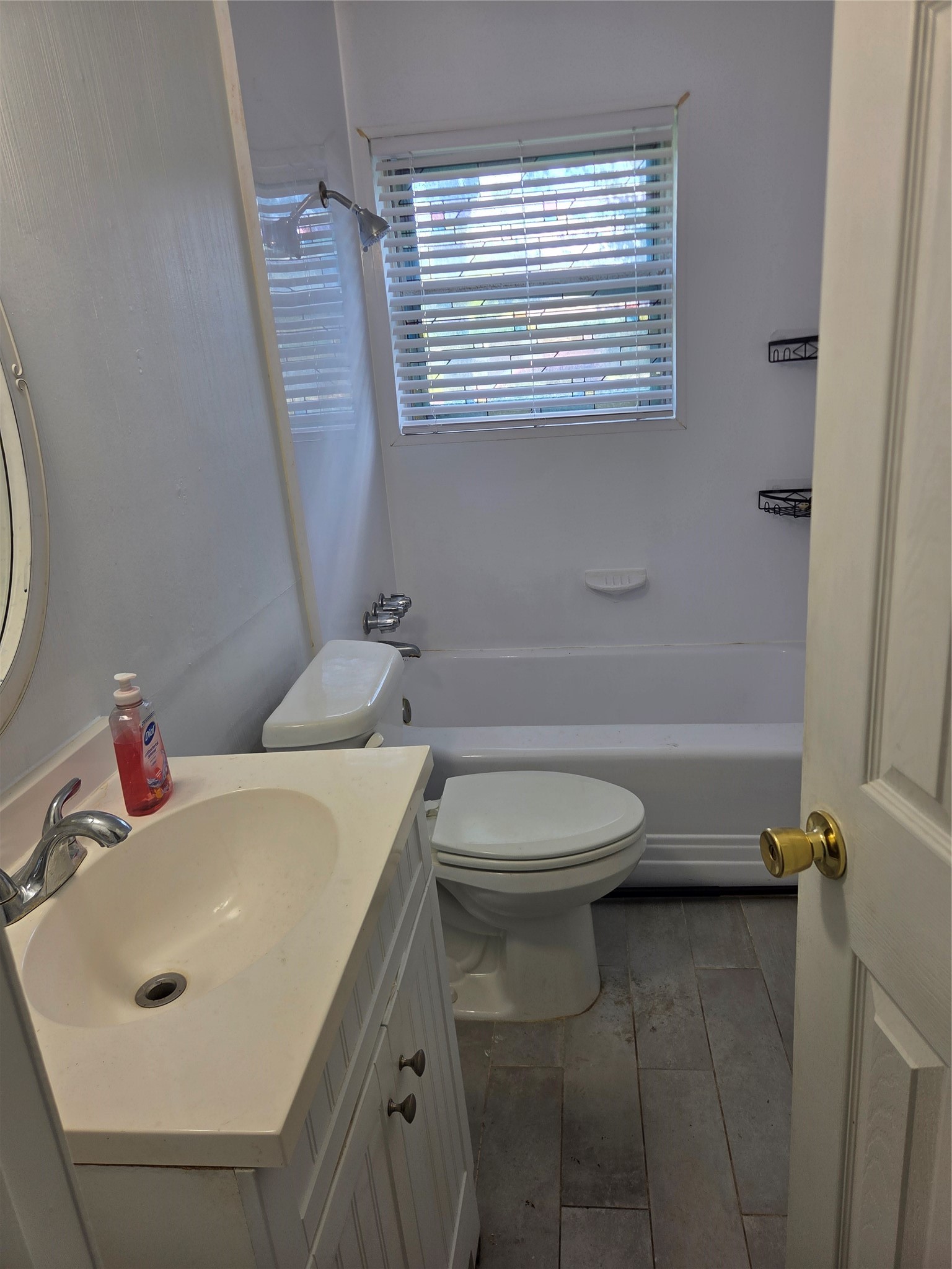 322 Elaine Street Property Photo 9