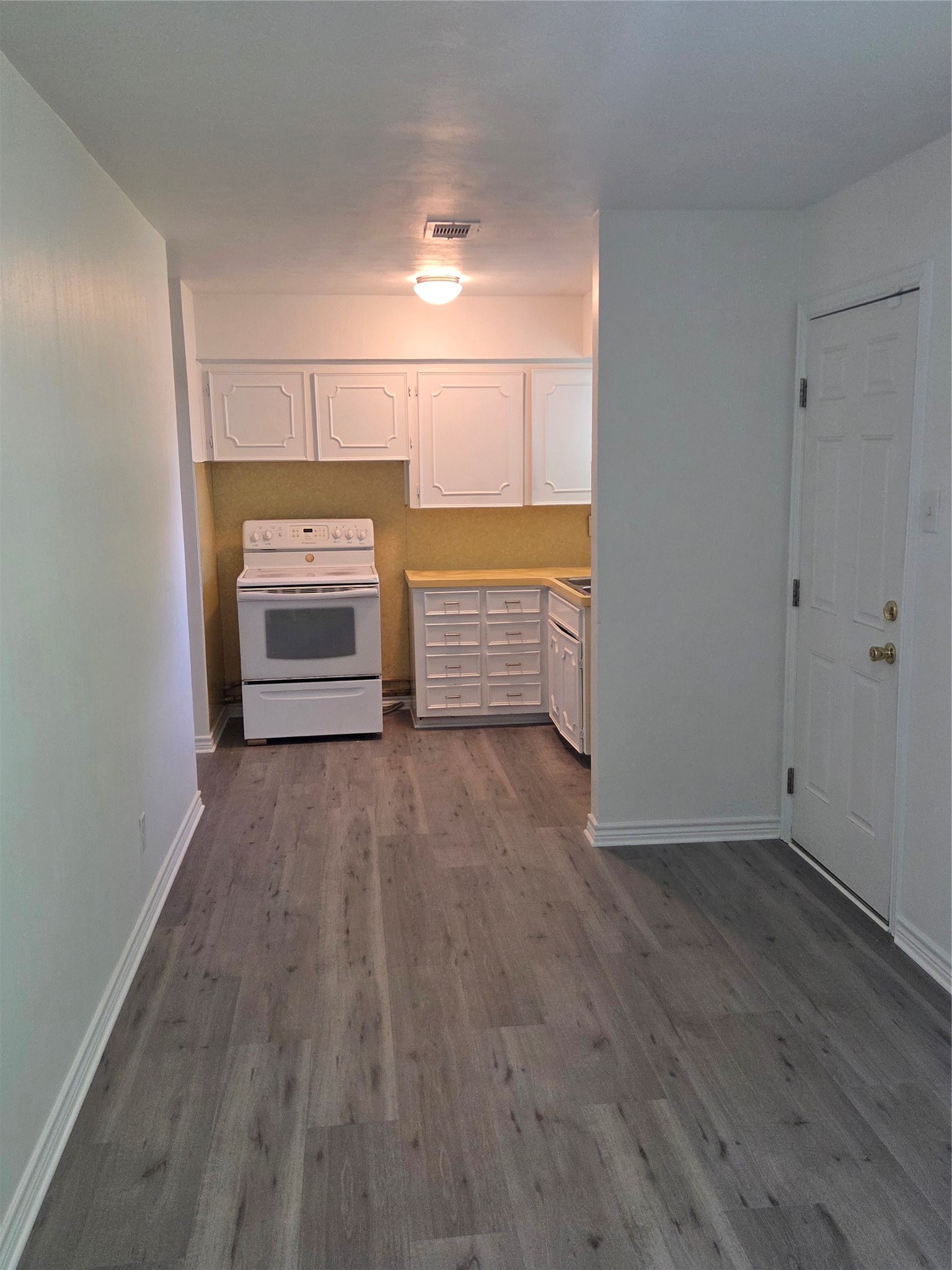 322 Elaine Street Property Photo 16