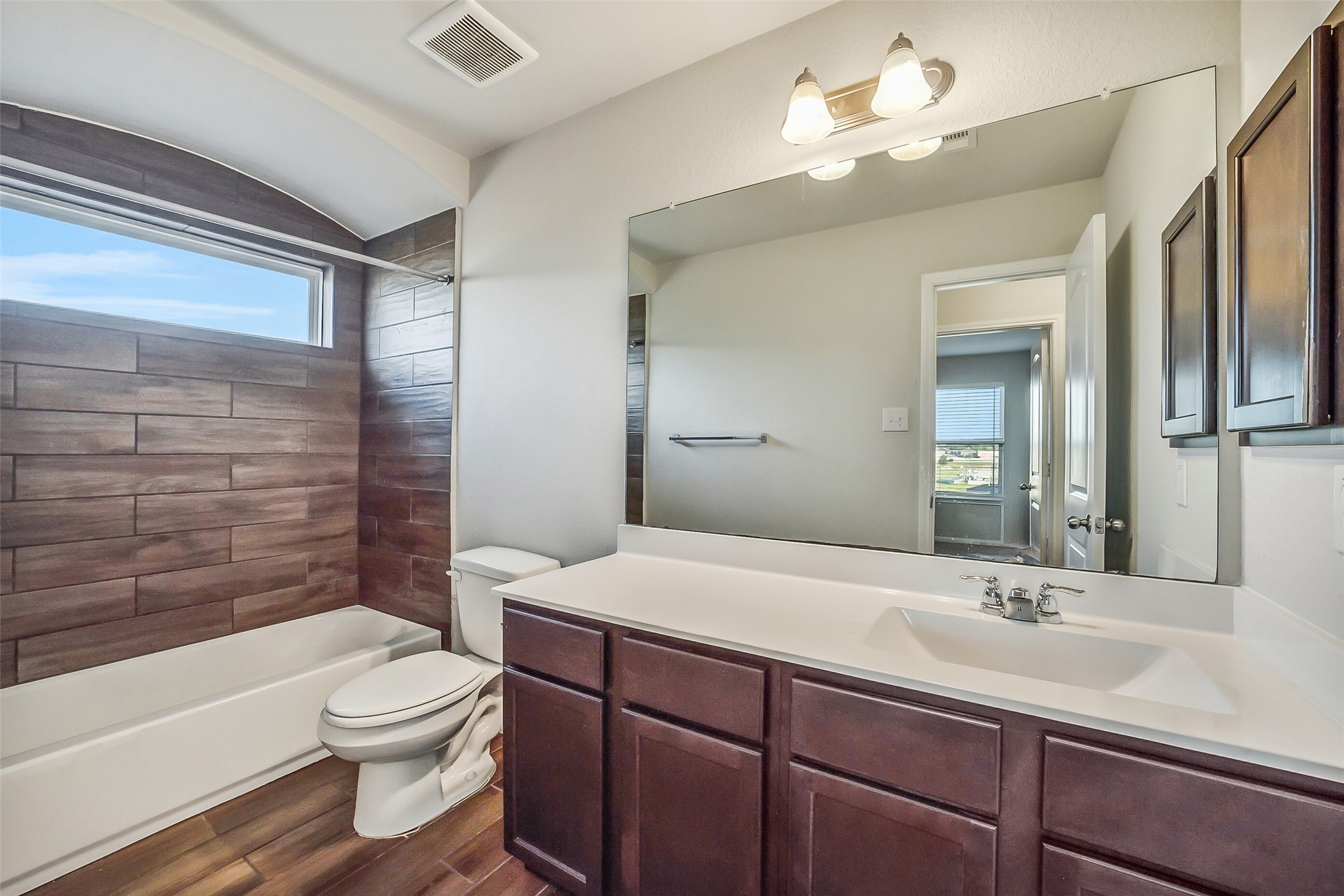 903 Willowick Bay Drive Property Photo 29