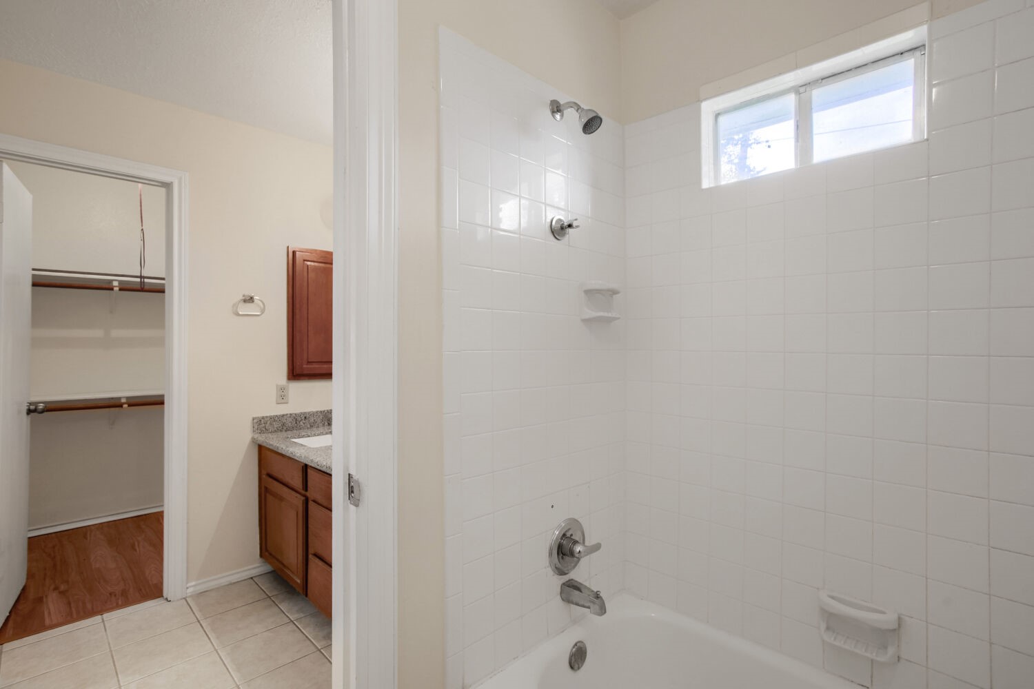 13435 Chipman Glen Drive Property Photo 9