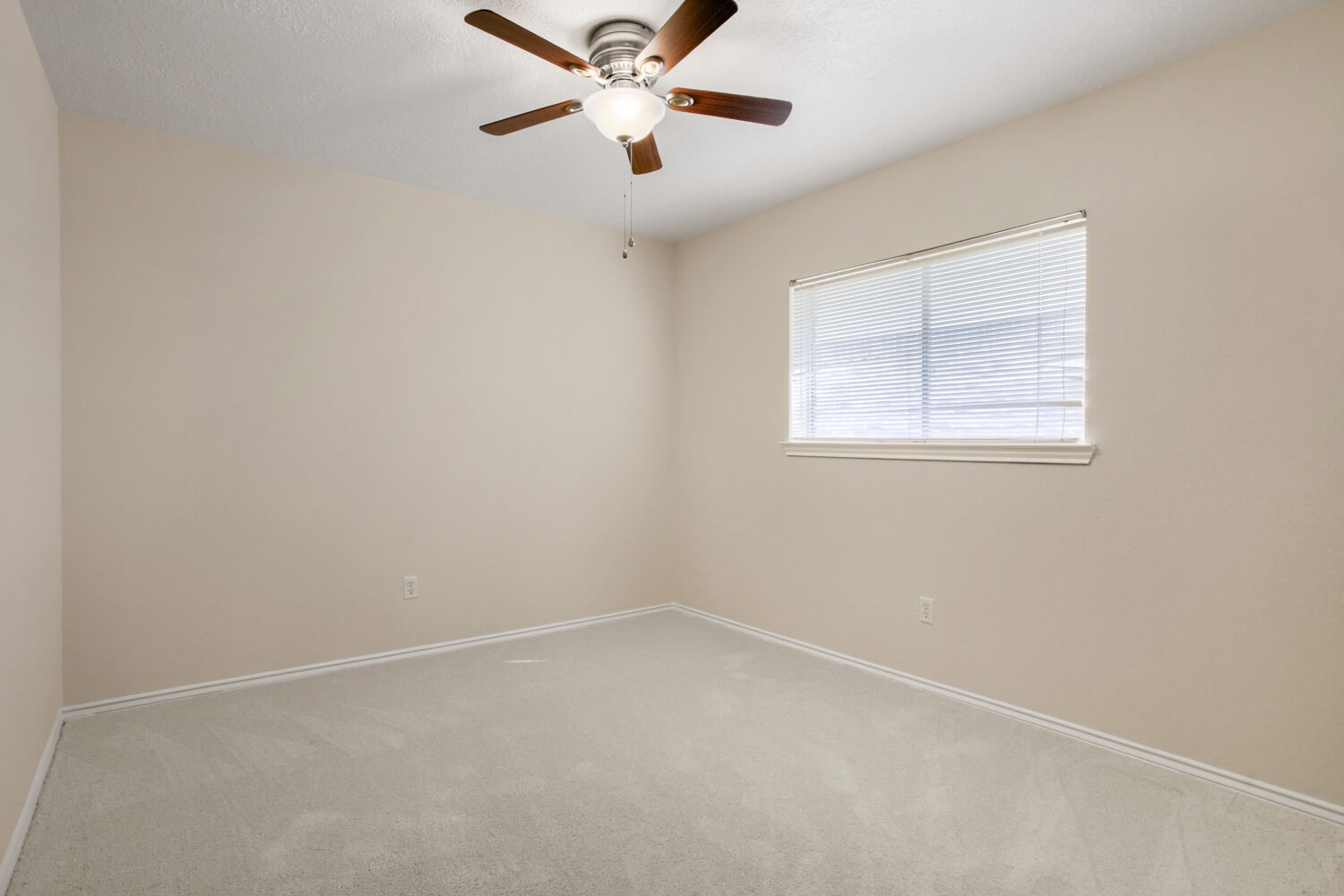 13435 Chipman Glen Drive Property Photo 10