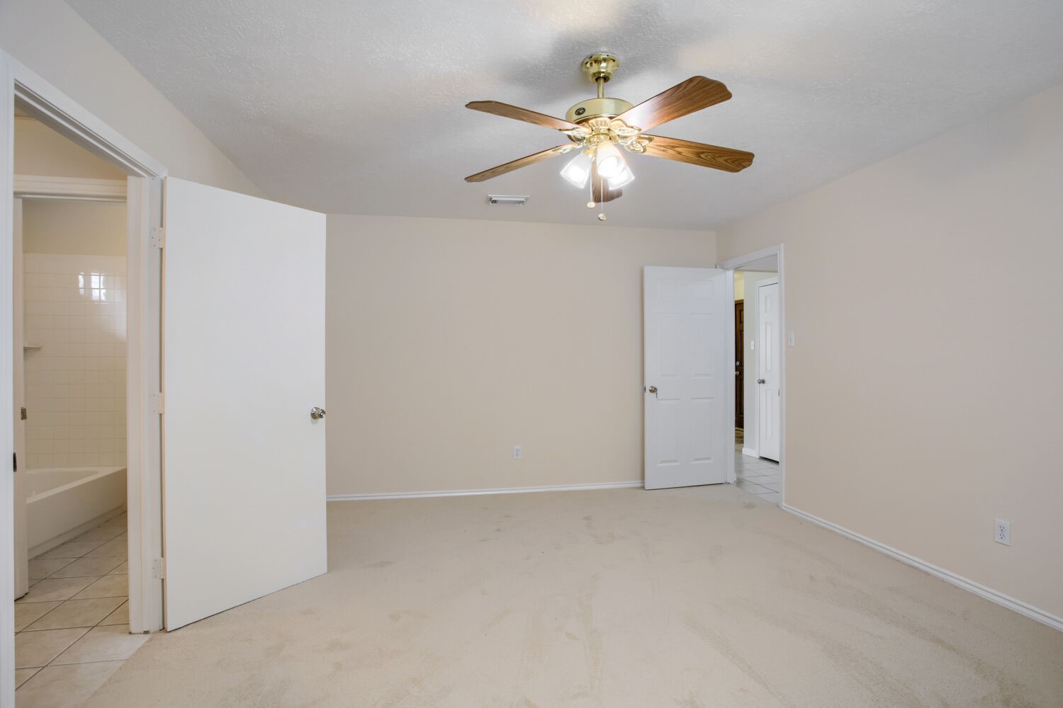 13435 Chipman Glen Drive Property Photo 21