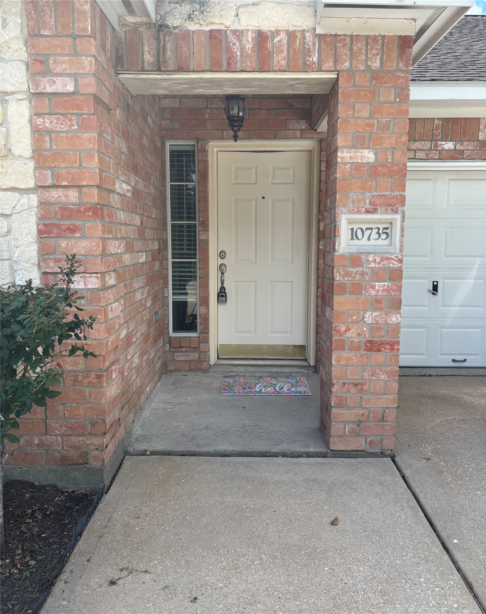 10735 Norchester Village Property Photo 4