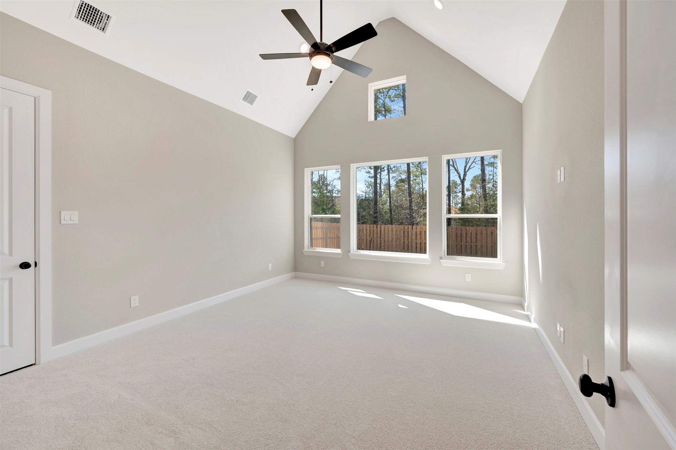 1761 Howler Way Property Photo 24