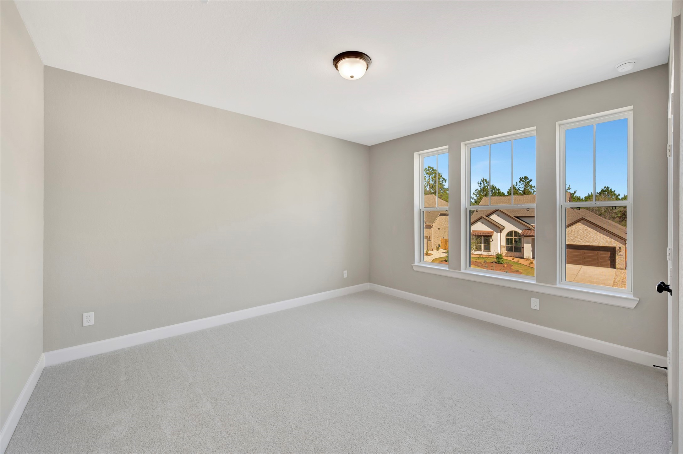 1761 Howler Way Property Photo 36