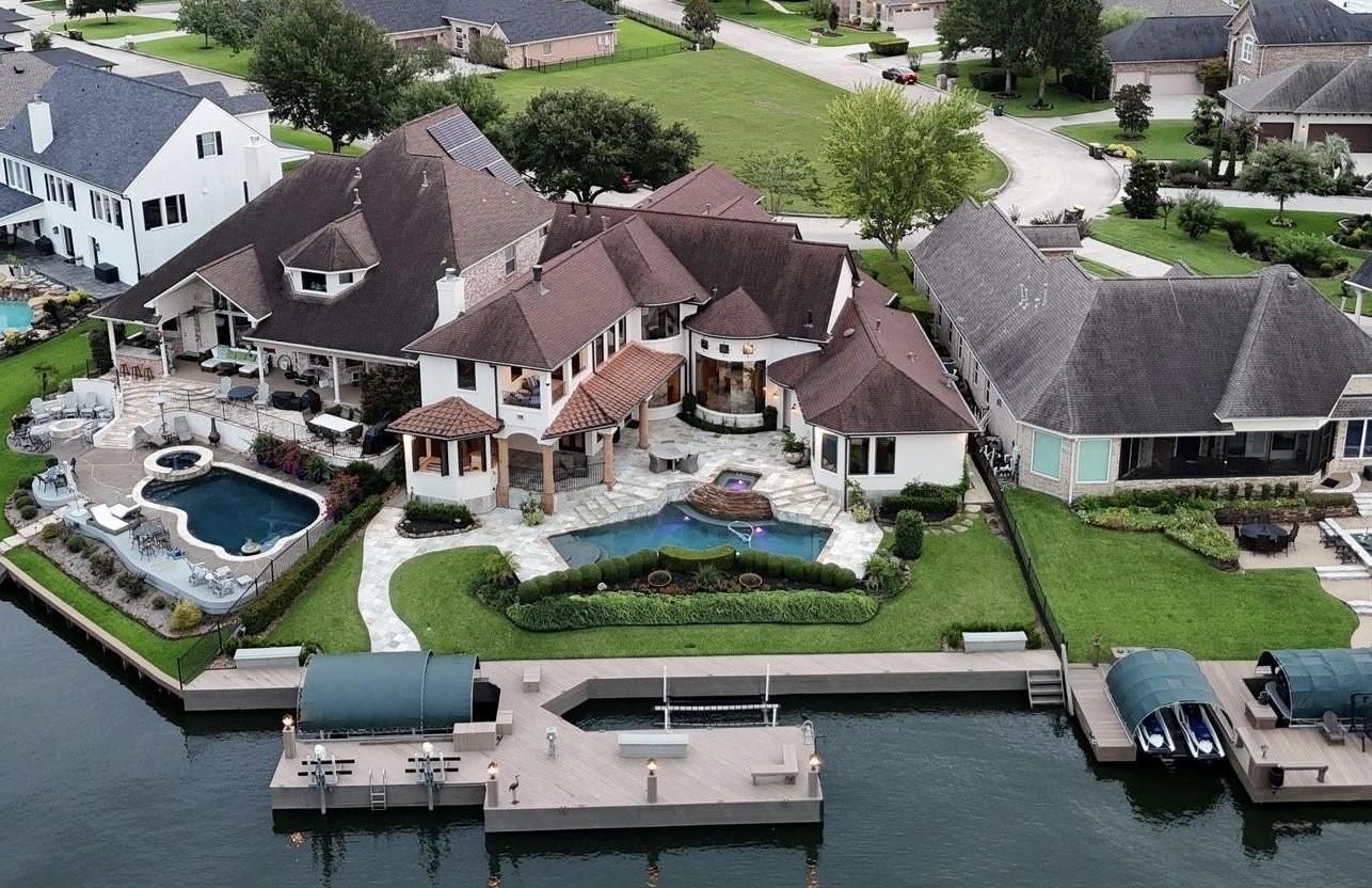 12316 Oak Bend Circle Property Photo 1