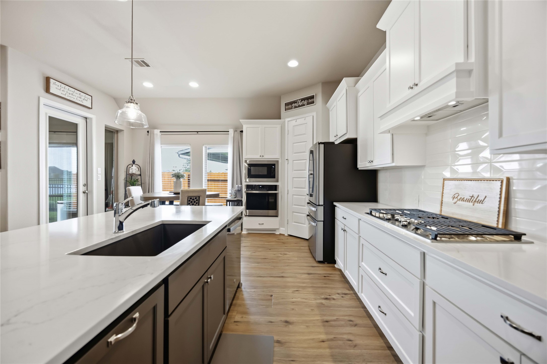 18834 Windy Orchard Court Property Photo 8
