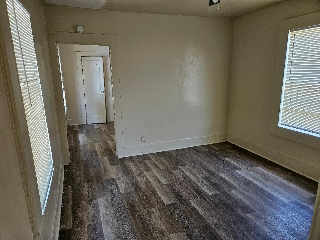 4715 Liberty Rd Road Property Photo 2