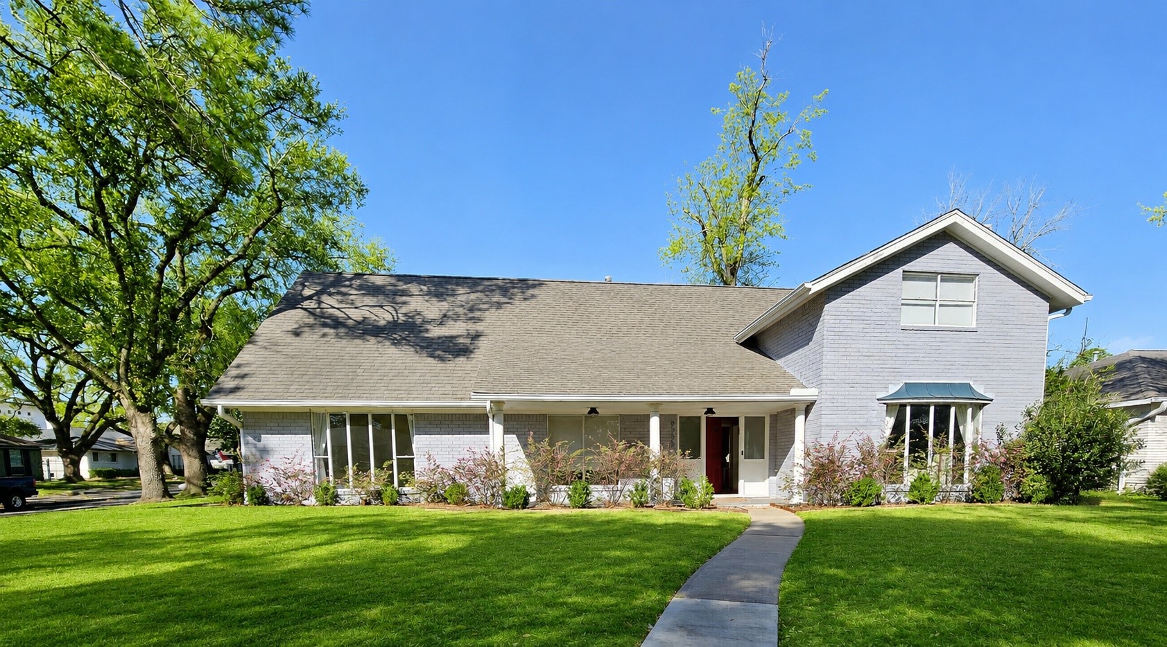 9738 Braesmont Drive Property Photo 1