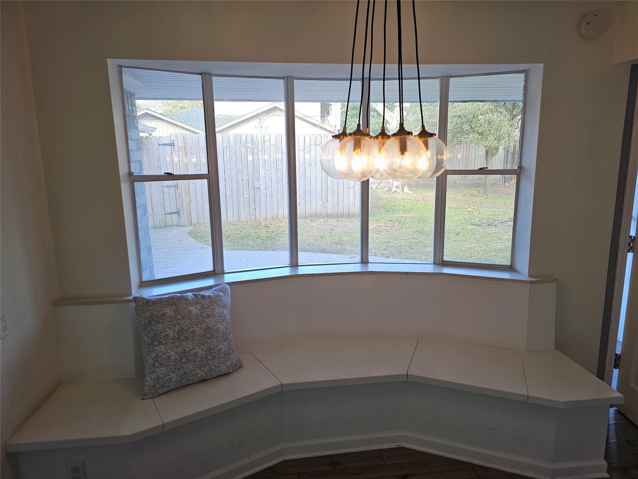 9738 Braesmont Drive Property Photo 6