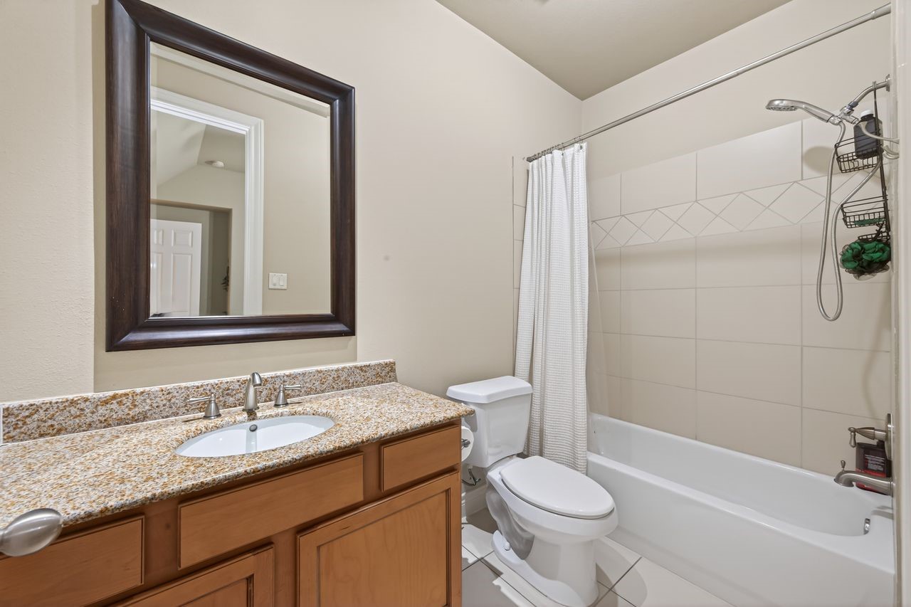 10932 Lasso Lane Property Photo 24