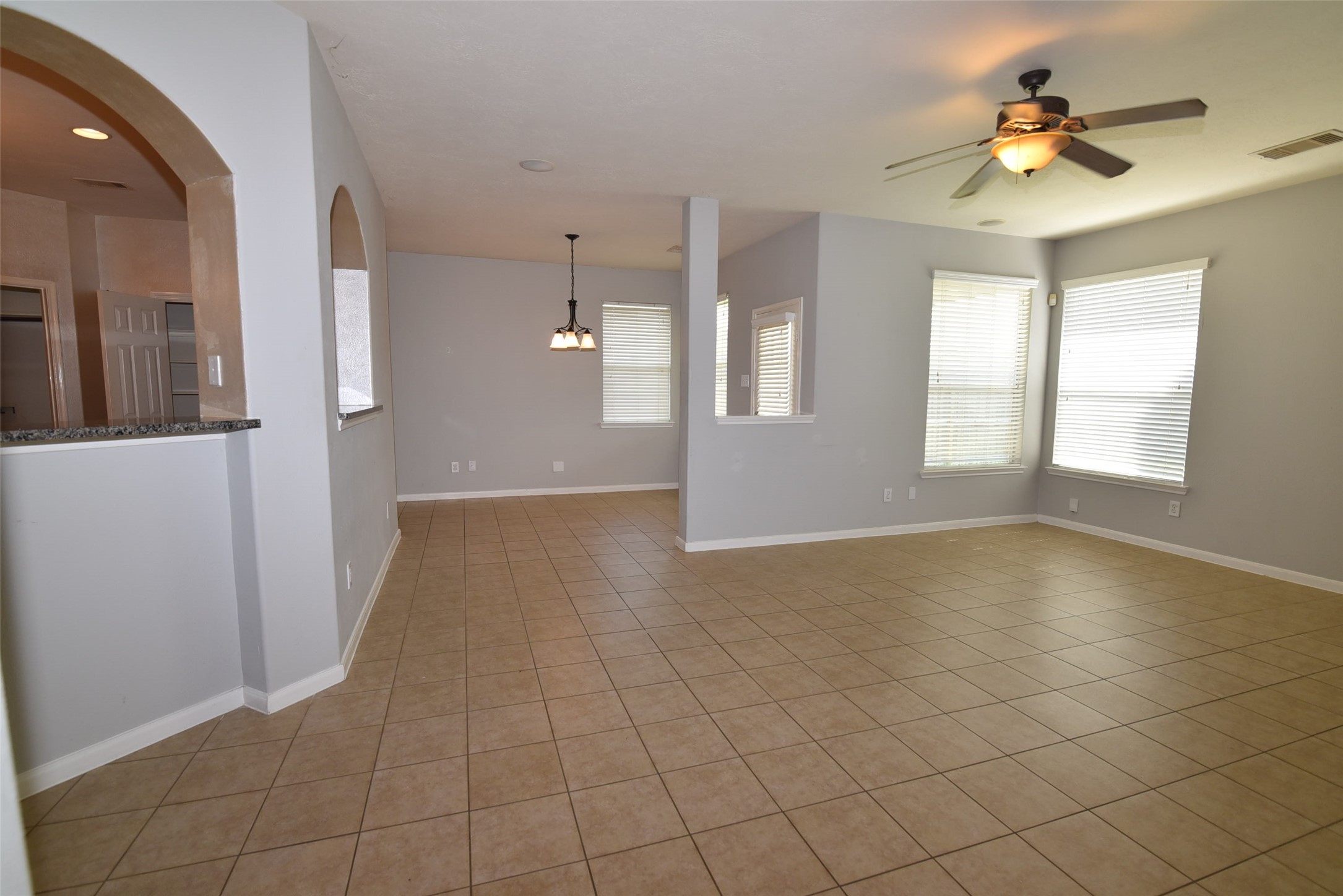 7927 Cardinal Landing Lane Property Photo 9