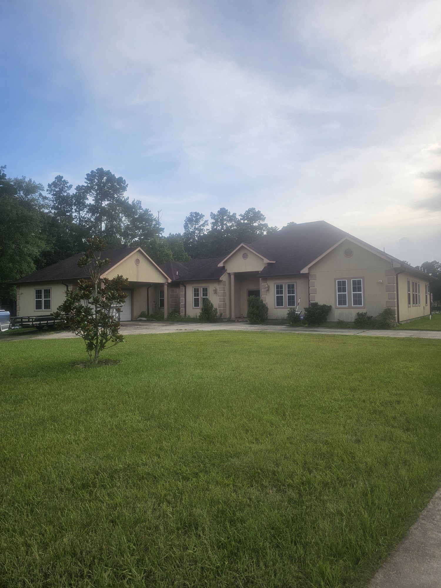 2210 County Road 3011 Property Photo