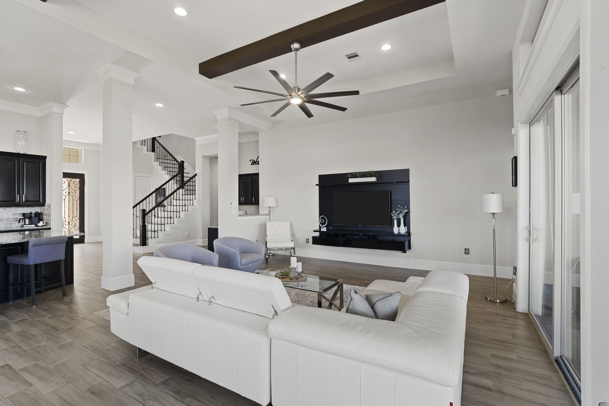 2711 Big Vine Court Property Photo 6
