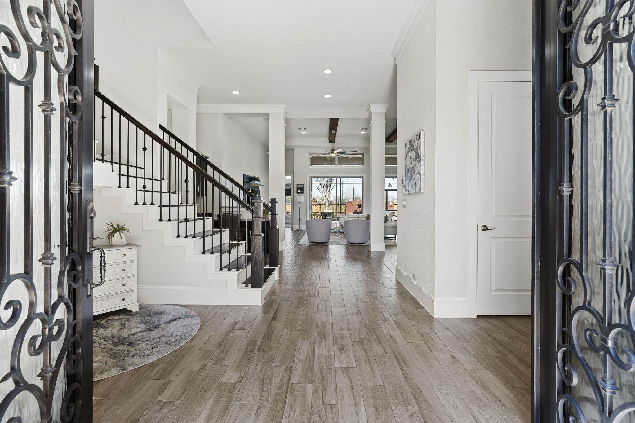 2711 Big Vine Court Property Photo 9