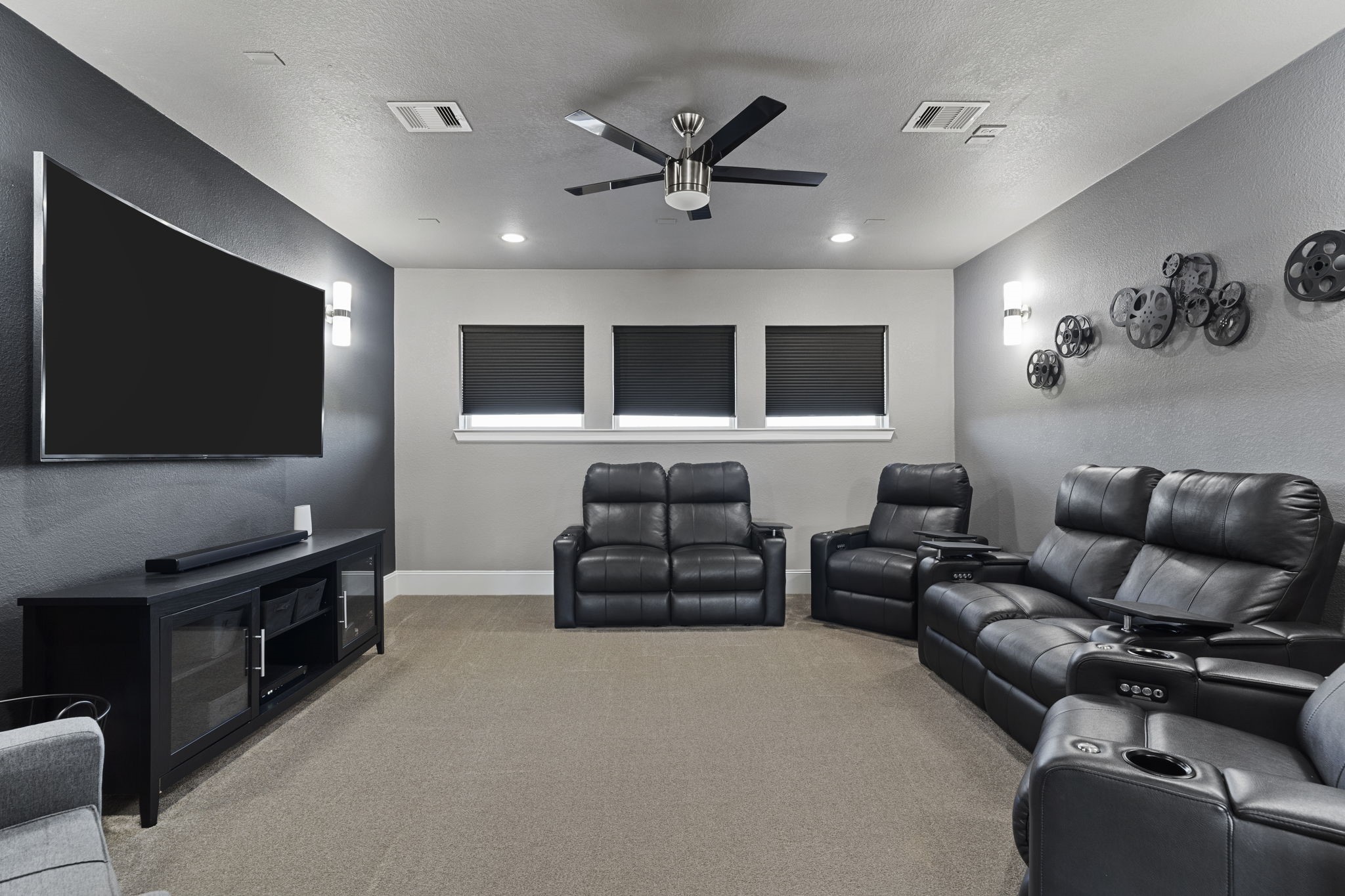 2711 Big Vine Court Property Photo 23
