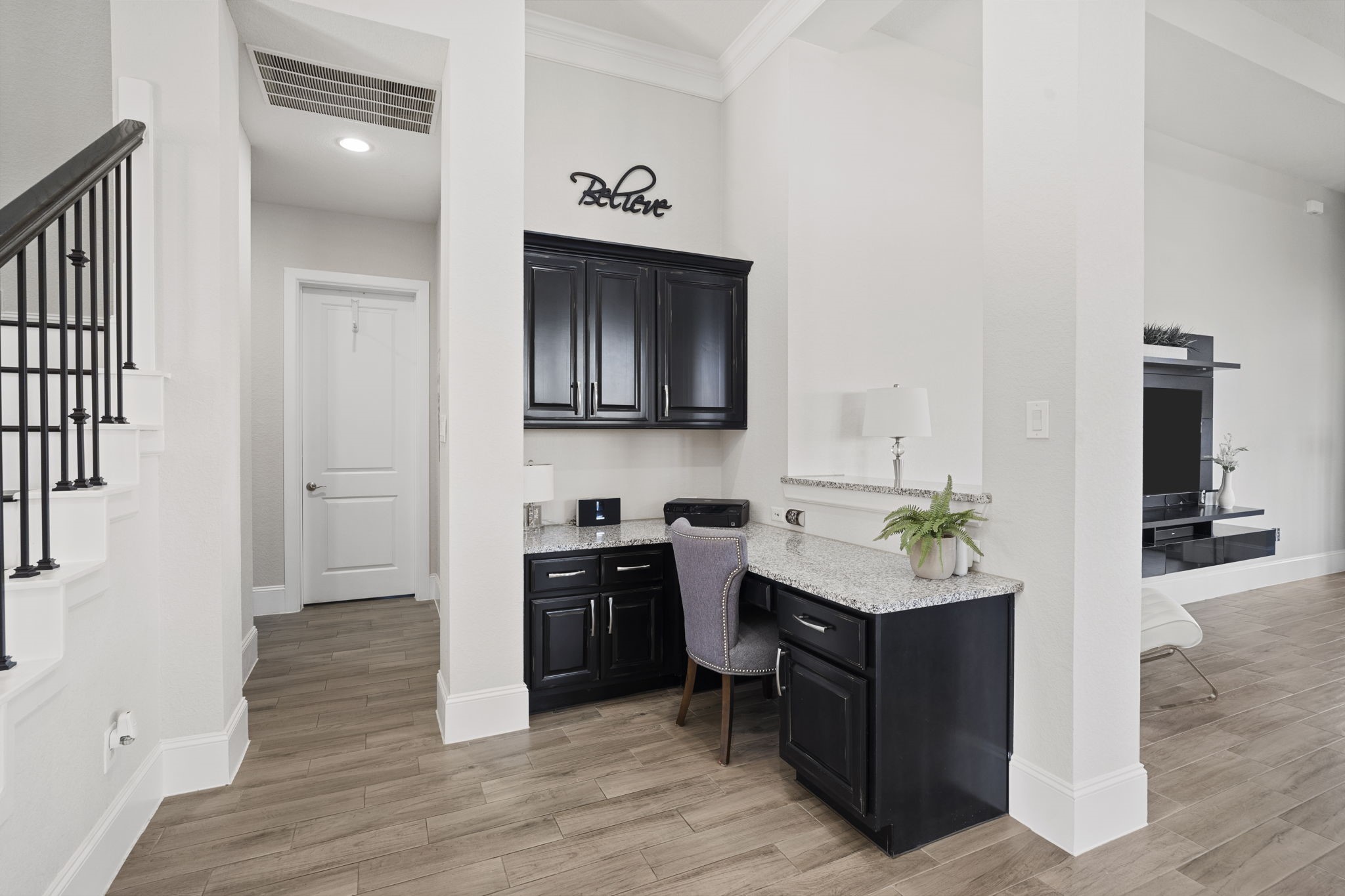 2711 Big Vine Court Property Photo 32