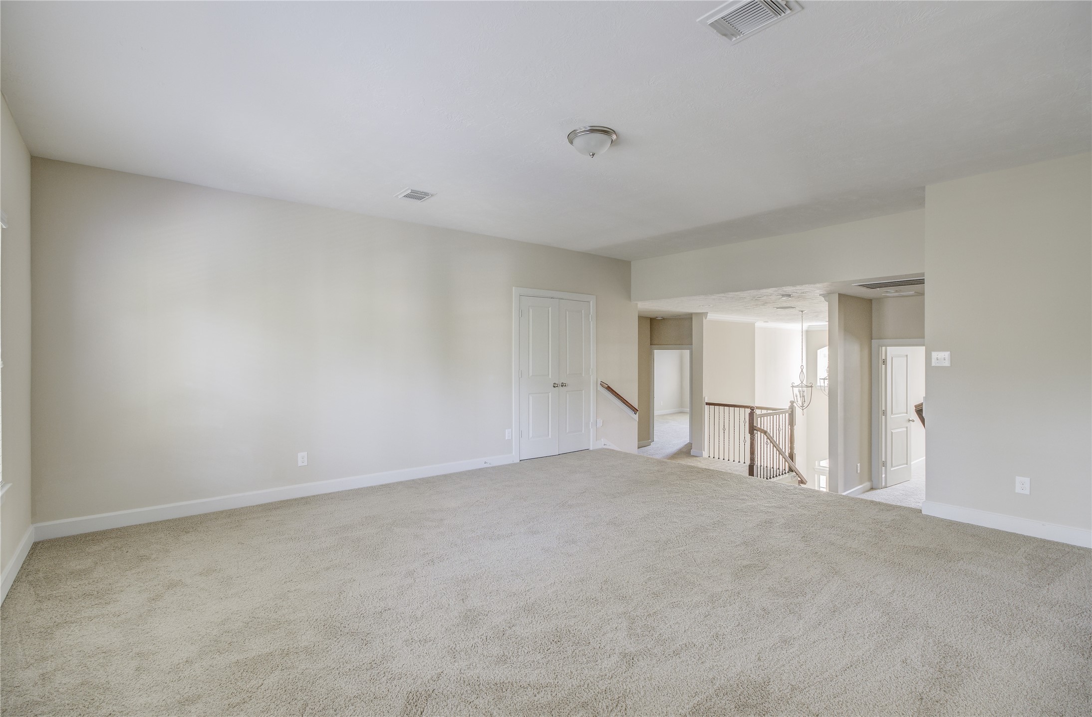 70 S Almondell Circle Property Photo 24