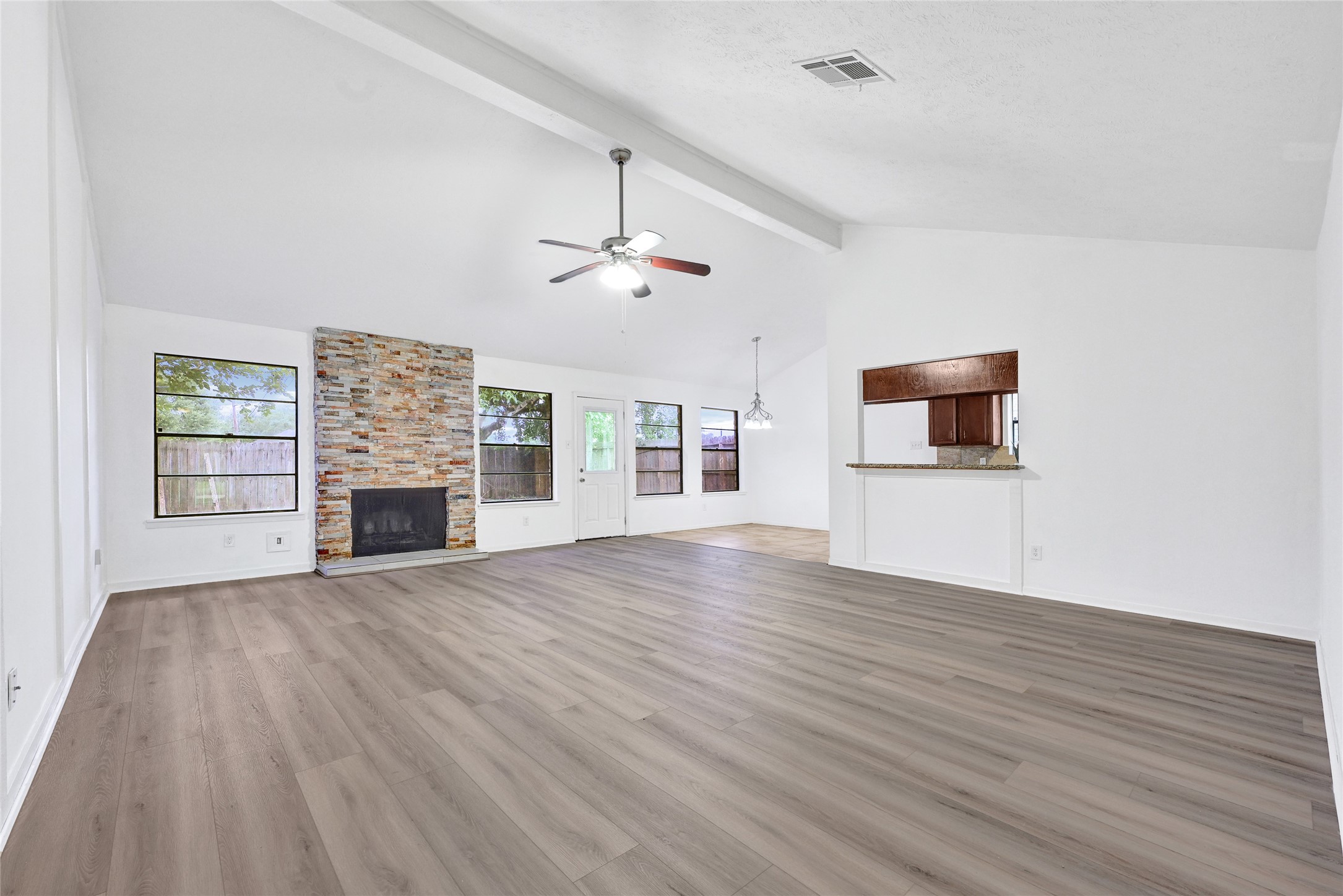 2730 Mesquite Drive Property Photo 3