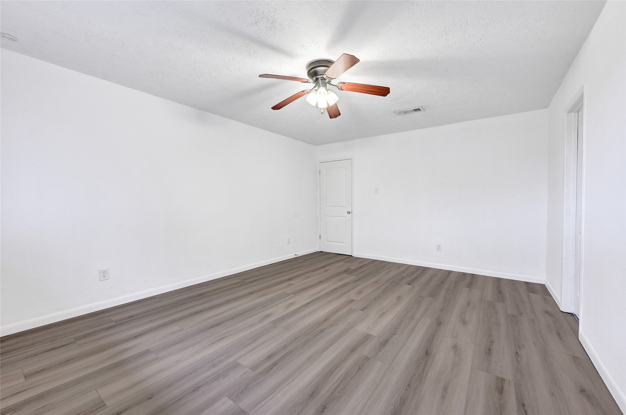 2730 Mesquite Drive Property Photo 11