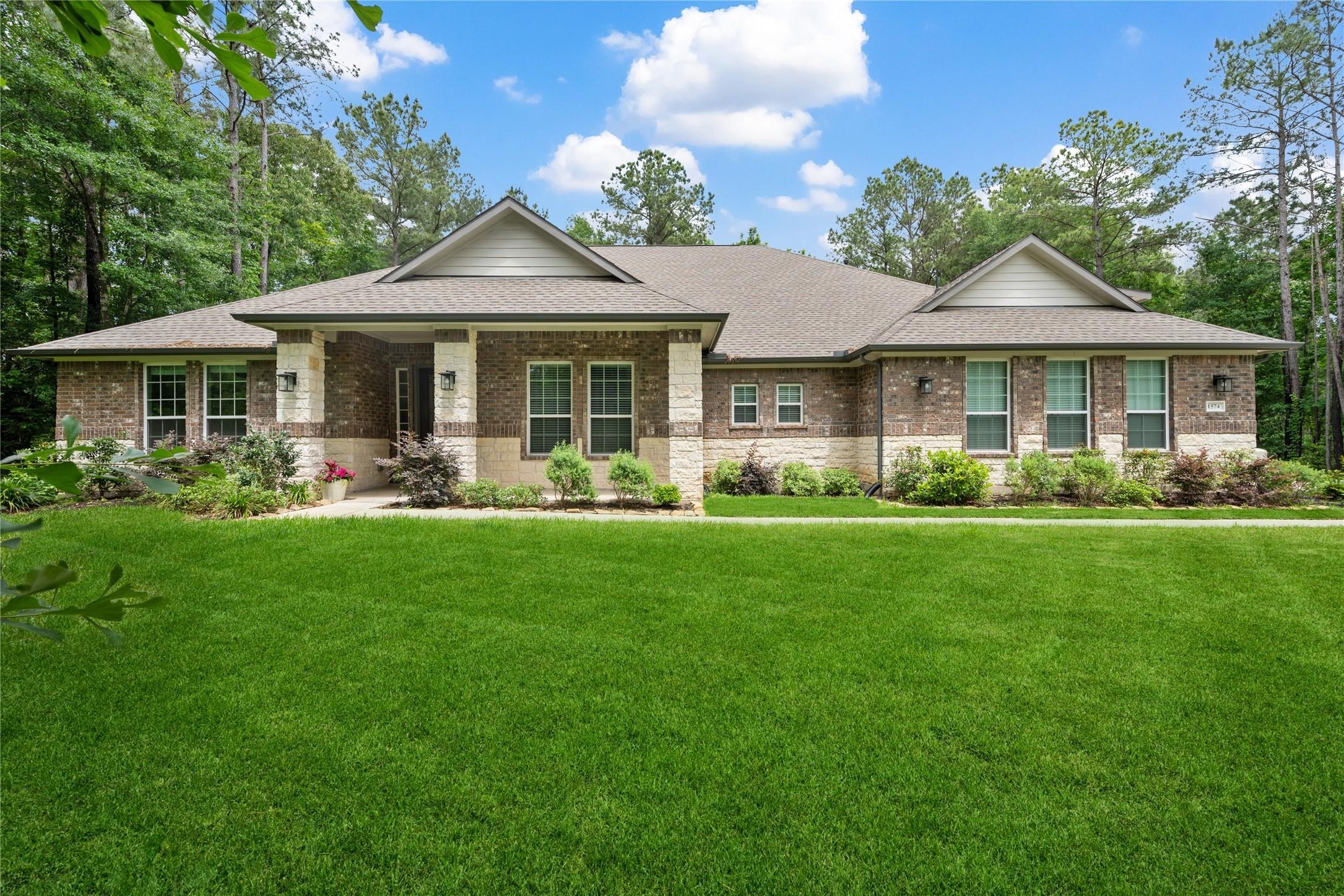 1574 Silver Creek Lane Property Photo 1