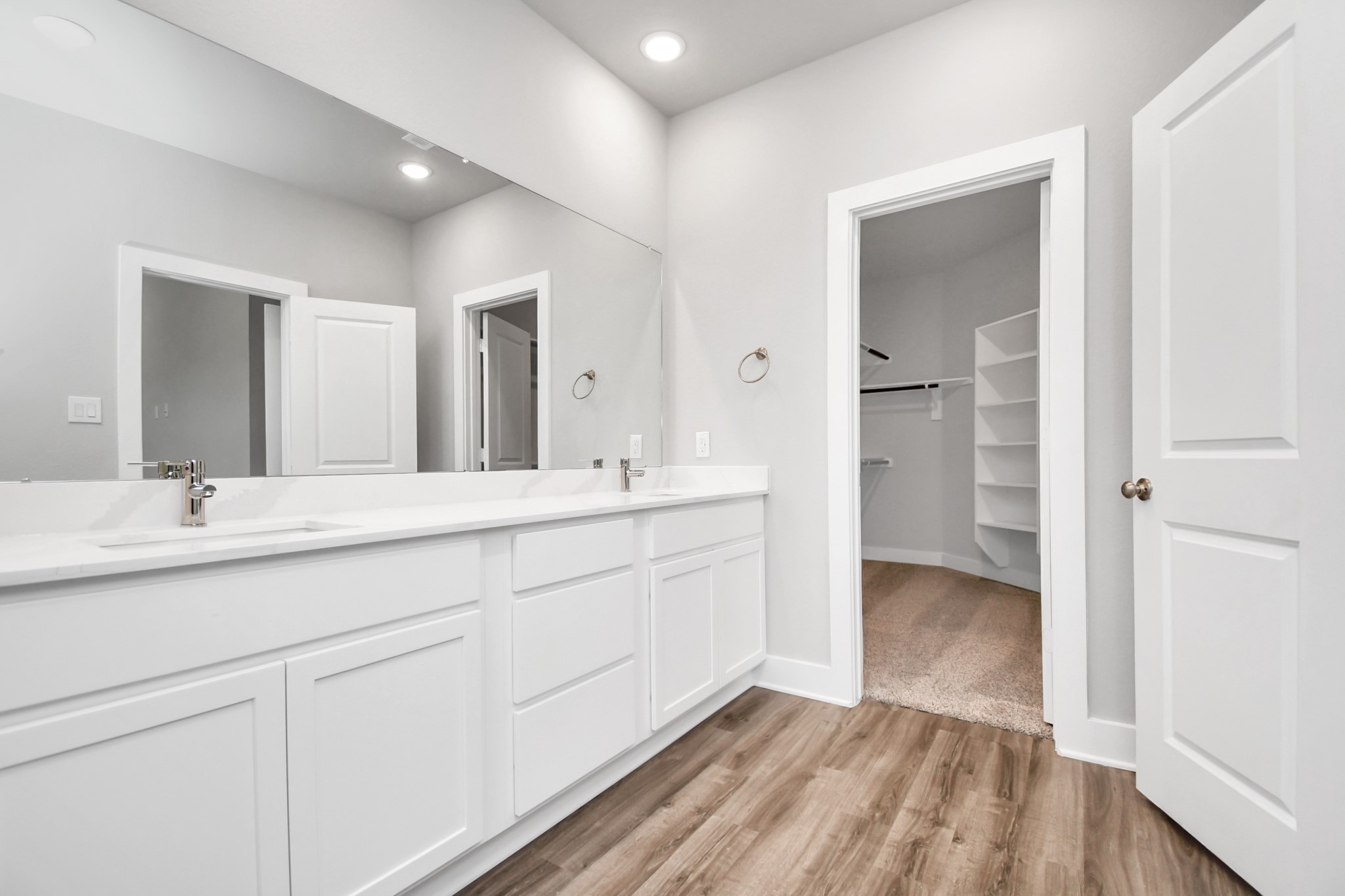 21027 Bay Village Drive B Property Photo 14