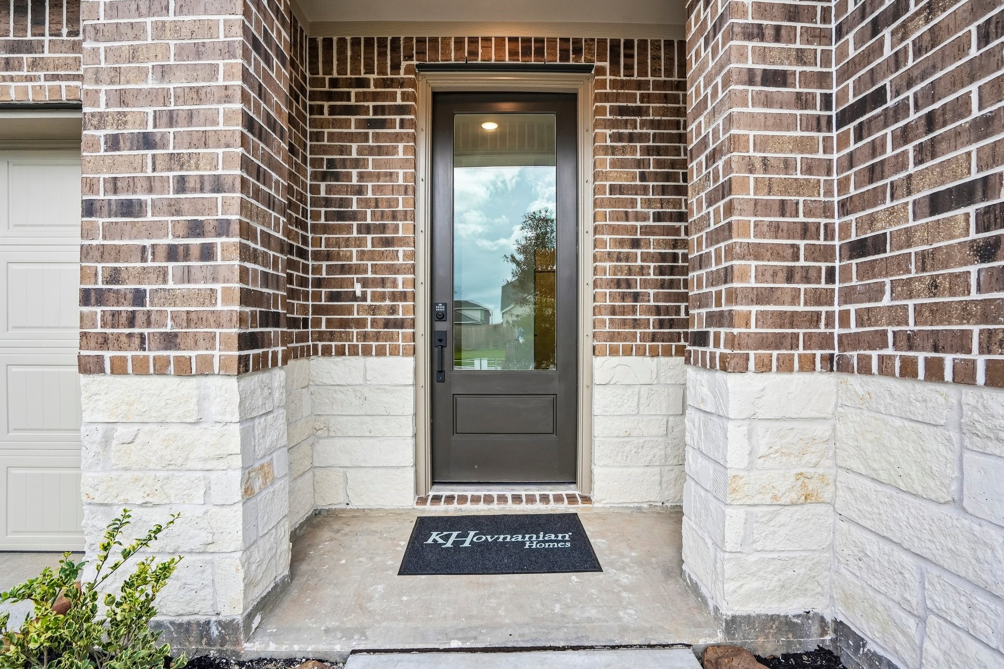 7926 Jade Crest Drive Property Photo 3