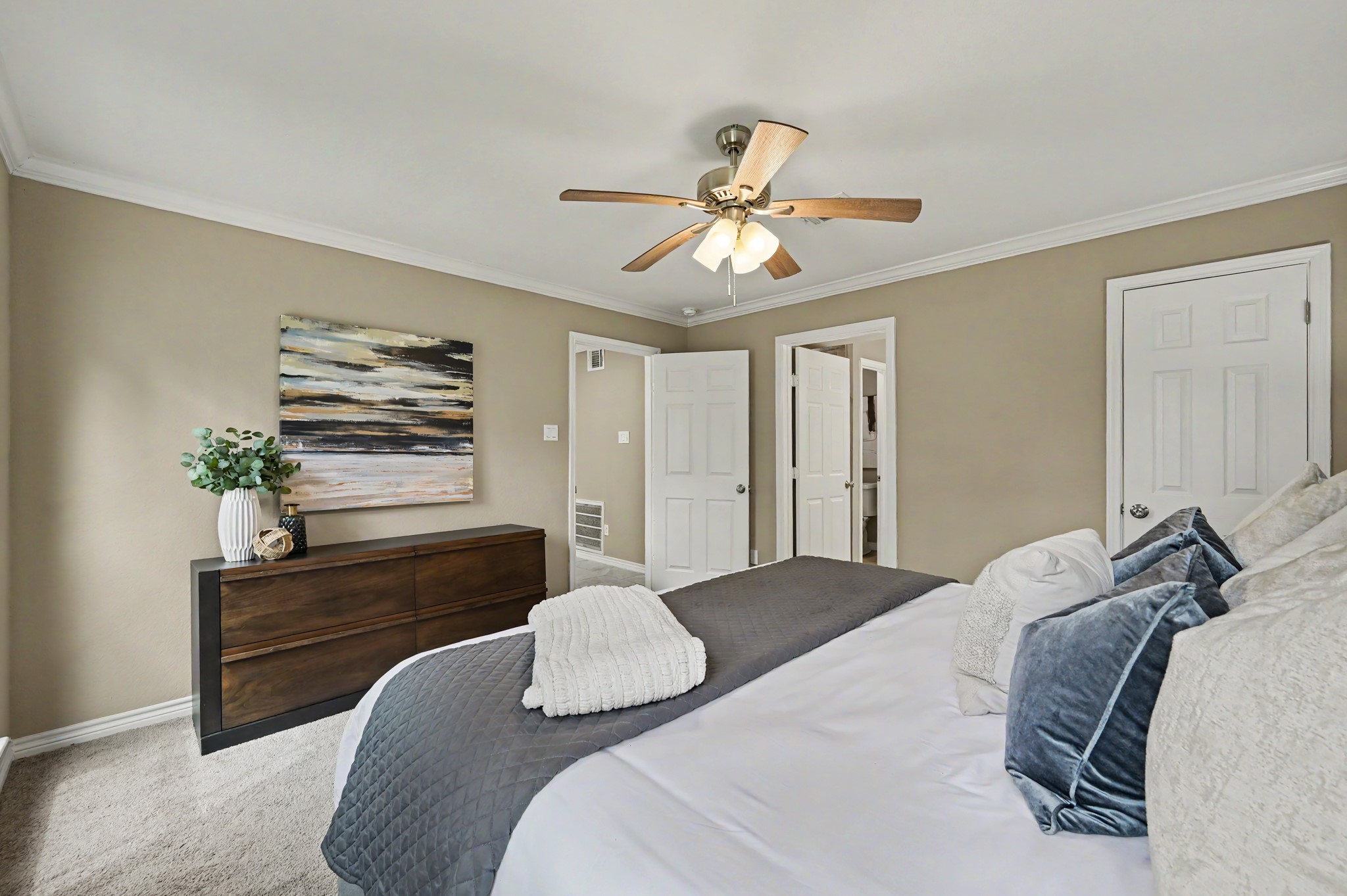 15211 Jamaica Drive Property Photo 19