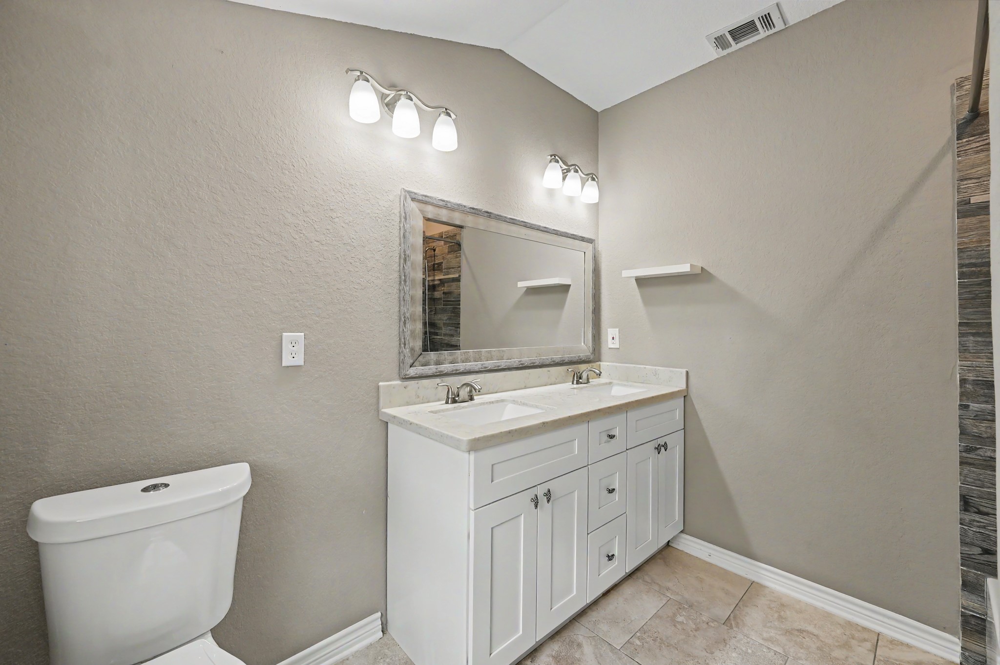 15211 Jamaica Drive Property Photo 28
