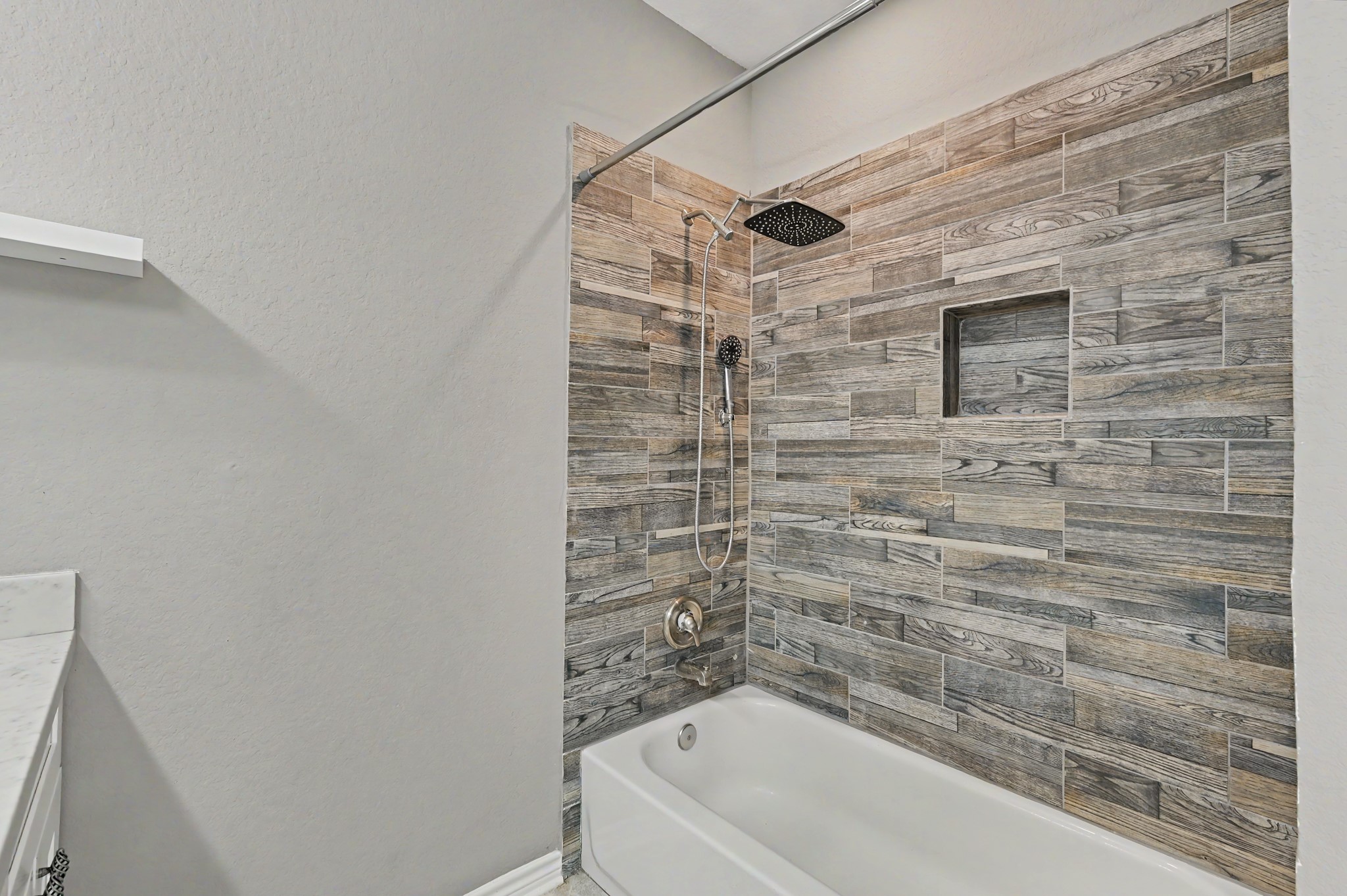 15211 Jamaica Drive Property Photo 29