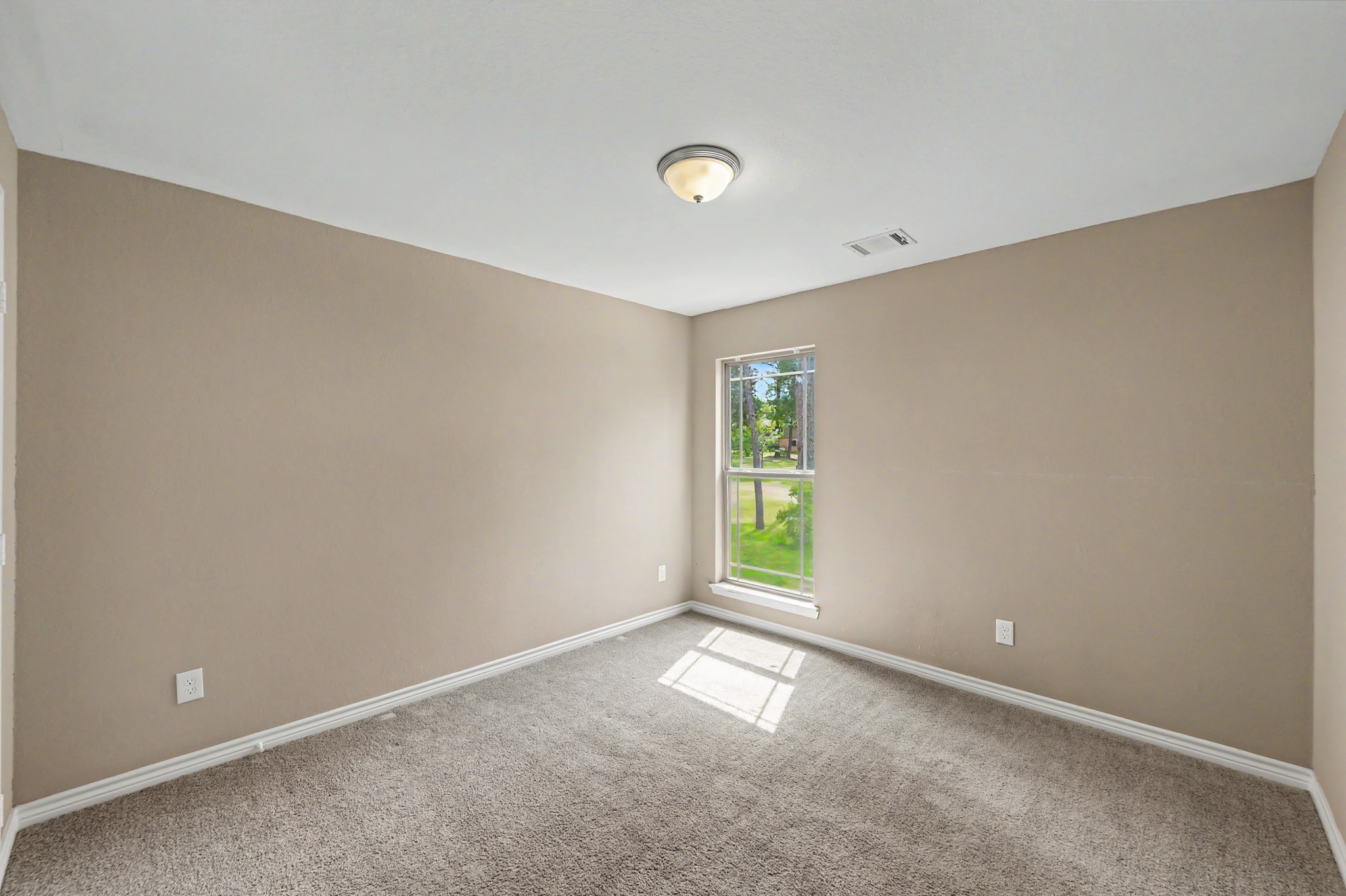 15211 Jamaica Drive Property Photo 31
