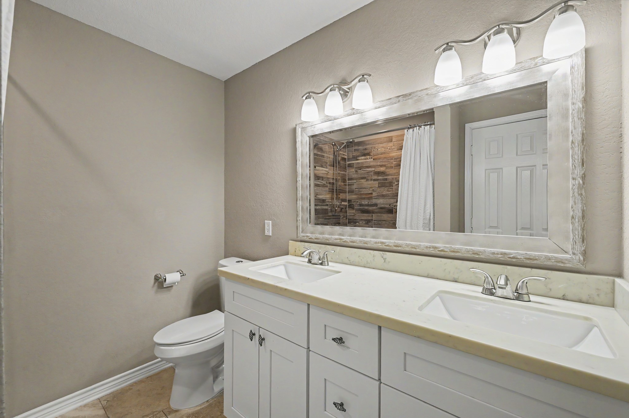 15211 Jamaica Drive Property Photo 32