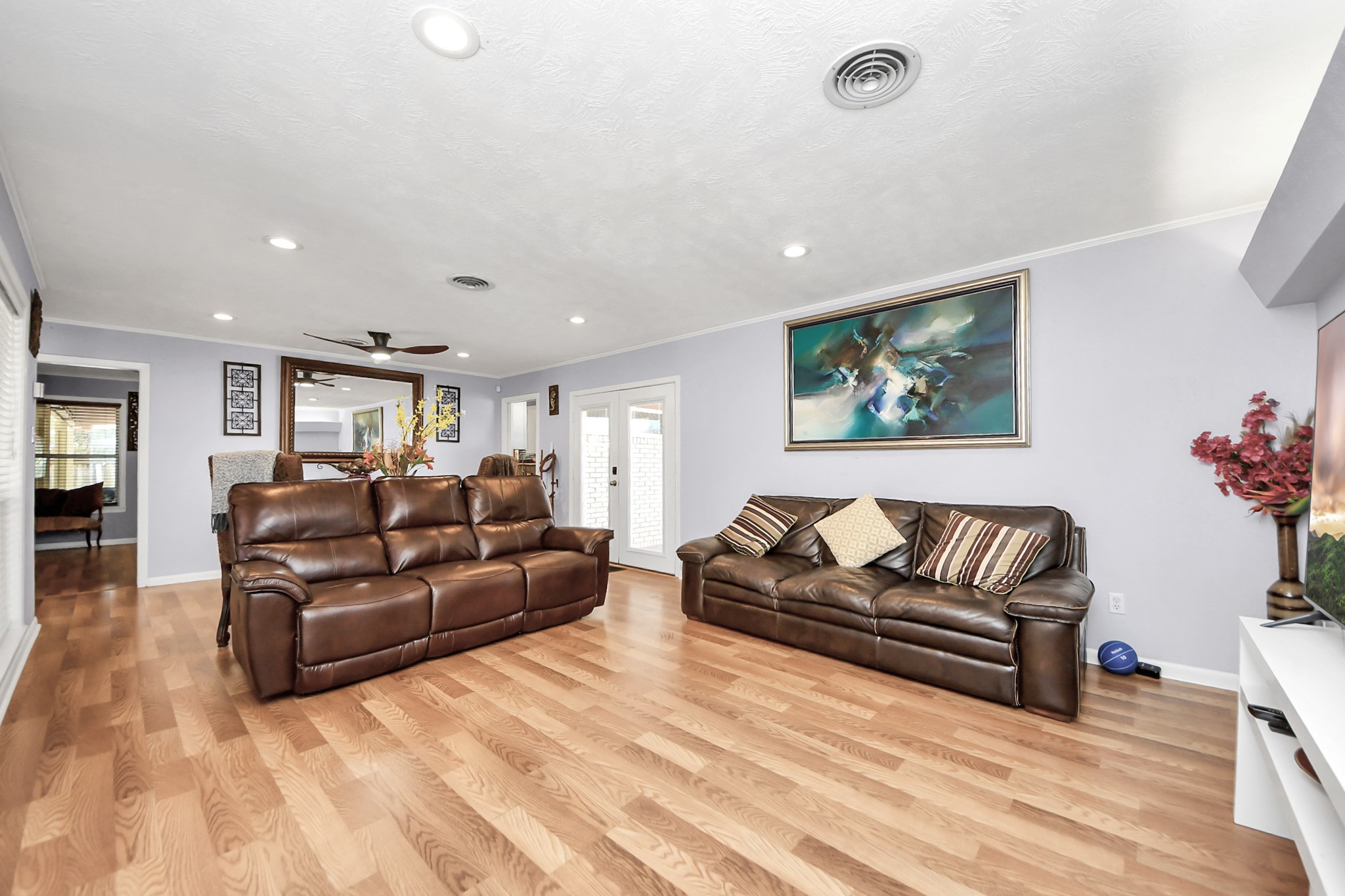 142 Wall Street Property Photo 6
