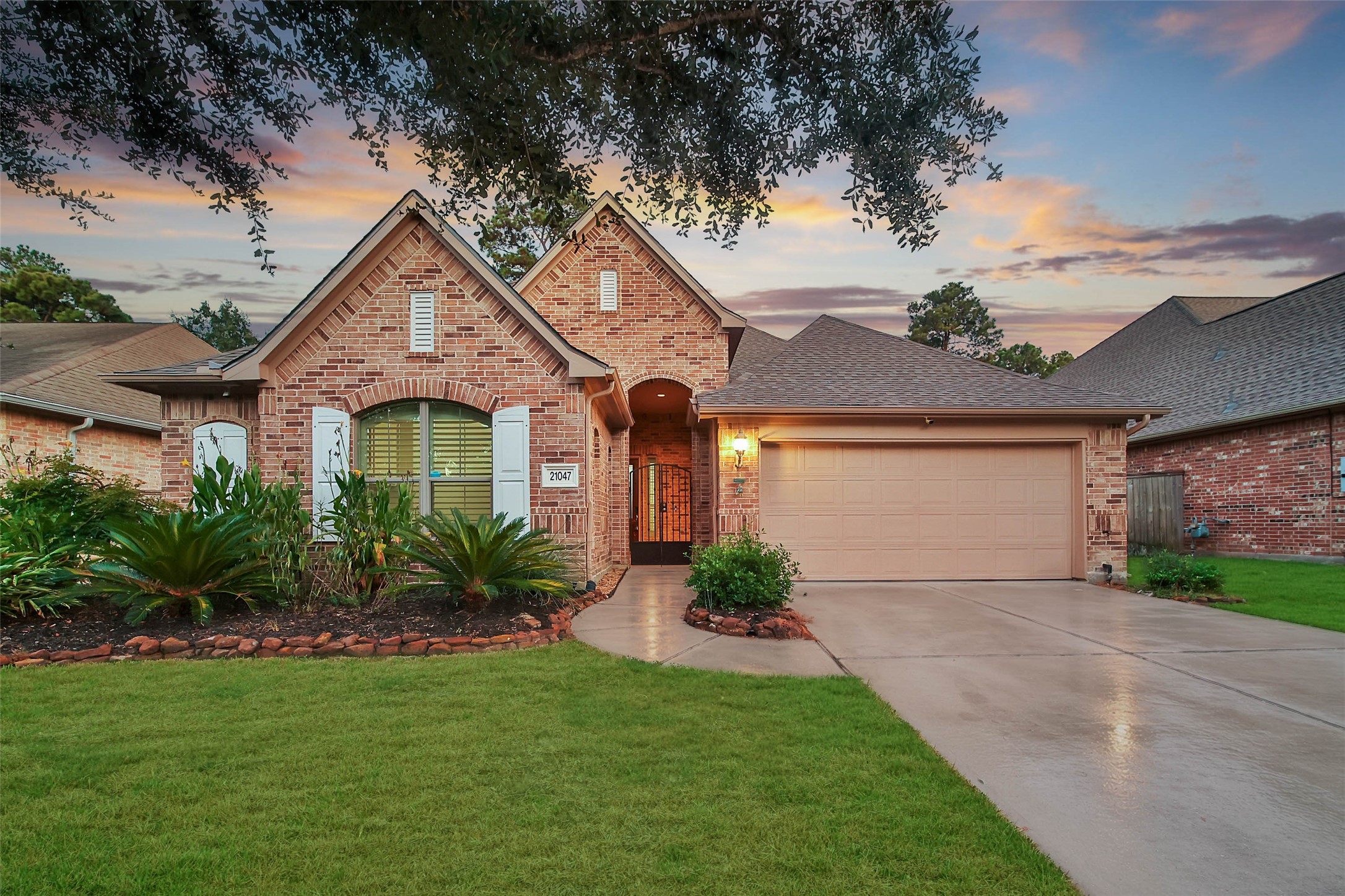 21047 Williams Creek Drive Property Photo 1
