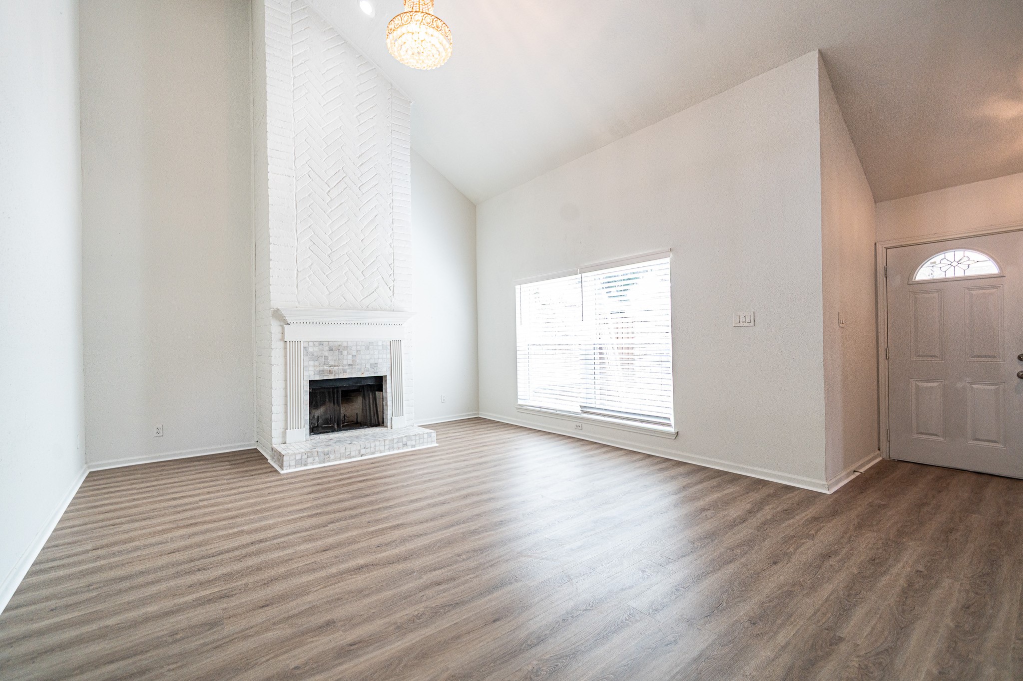 9107 Belle Glen Drive Property Photo 14